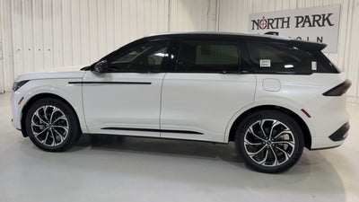 2026 Lincoln Nautilus Reserve Hybrid