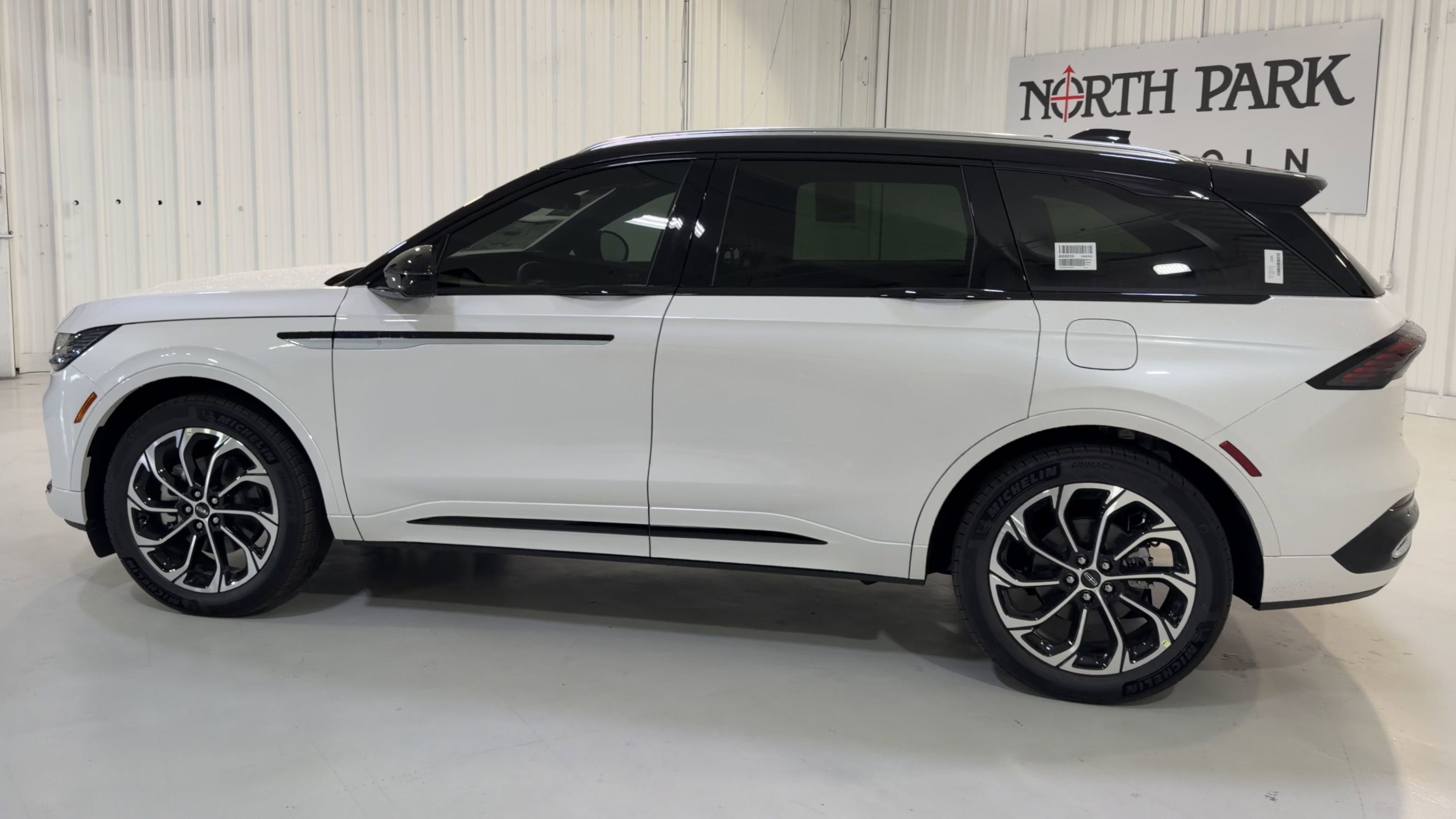 2026 Lincoln Nautilus Reserve Hybrid