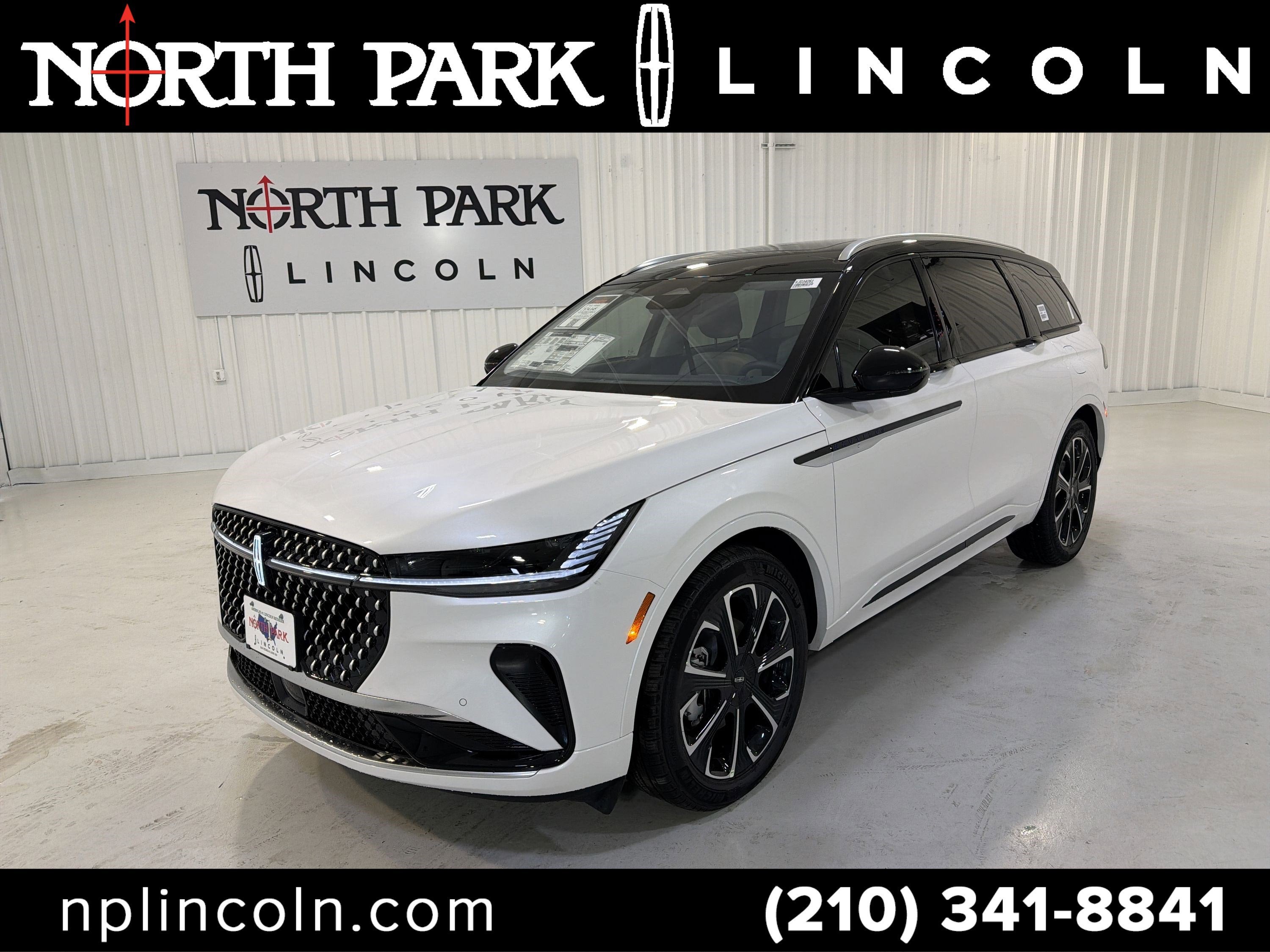 2026 Lincoln Nautilus Reserve Hybrid