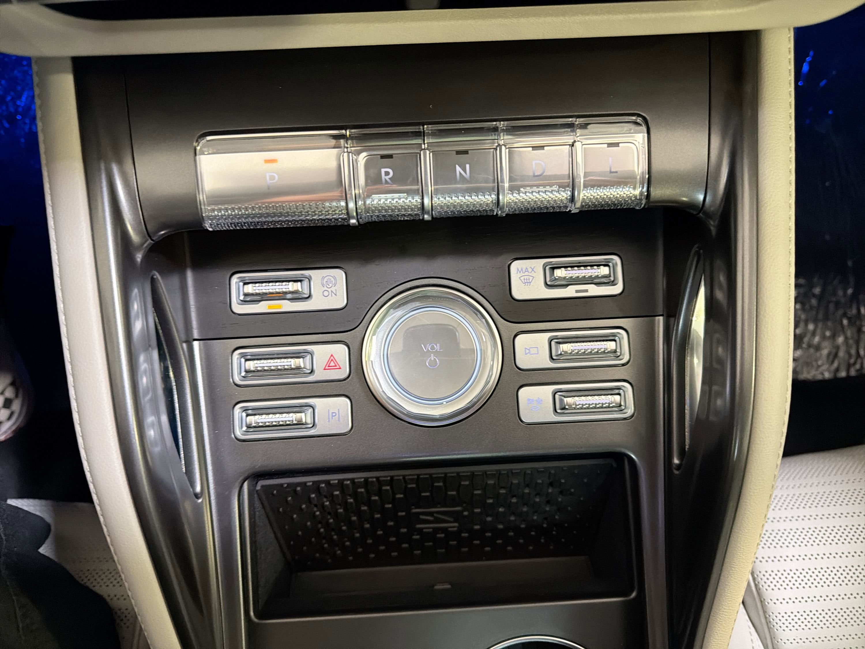 2026 Lincoln Nautilus Reserve Hybrid