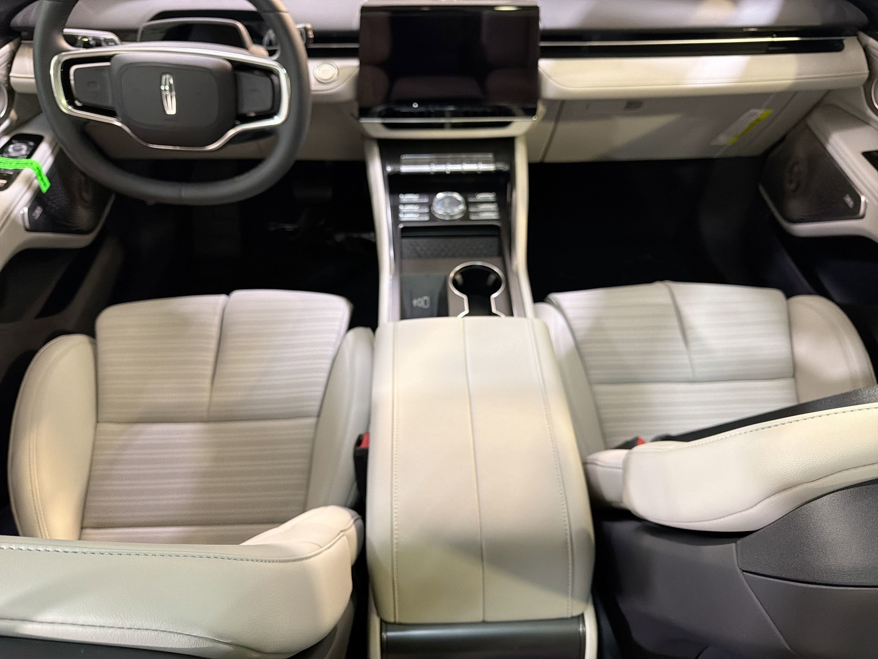 2026 Lincoln Nautilus Reserve Hybrid