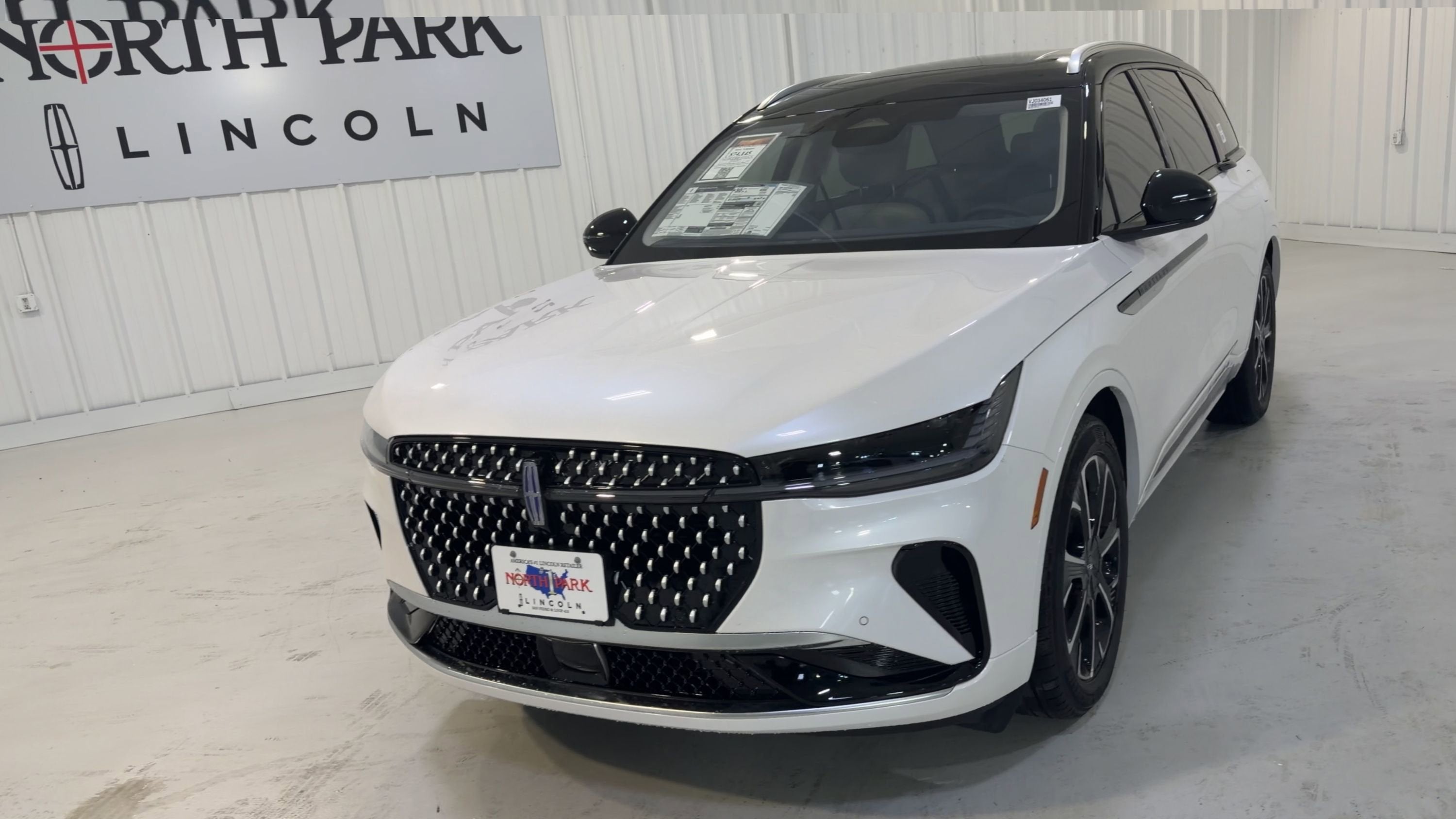 2026 Lincoln Nautilus Reserve Hybrid