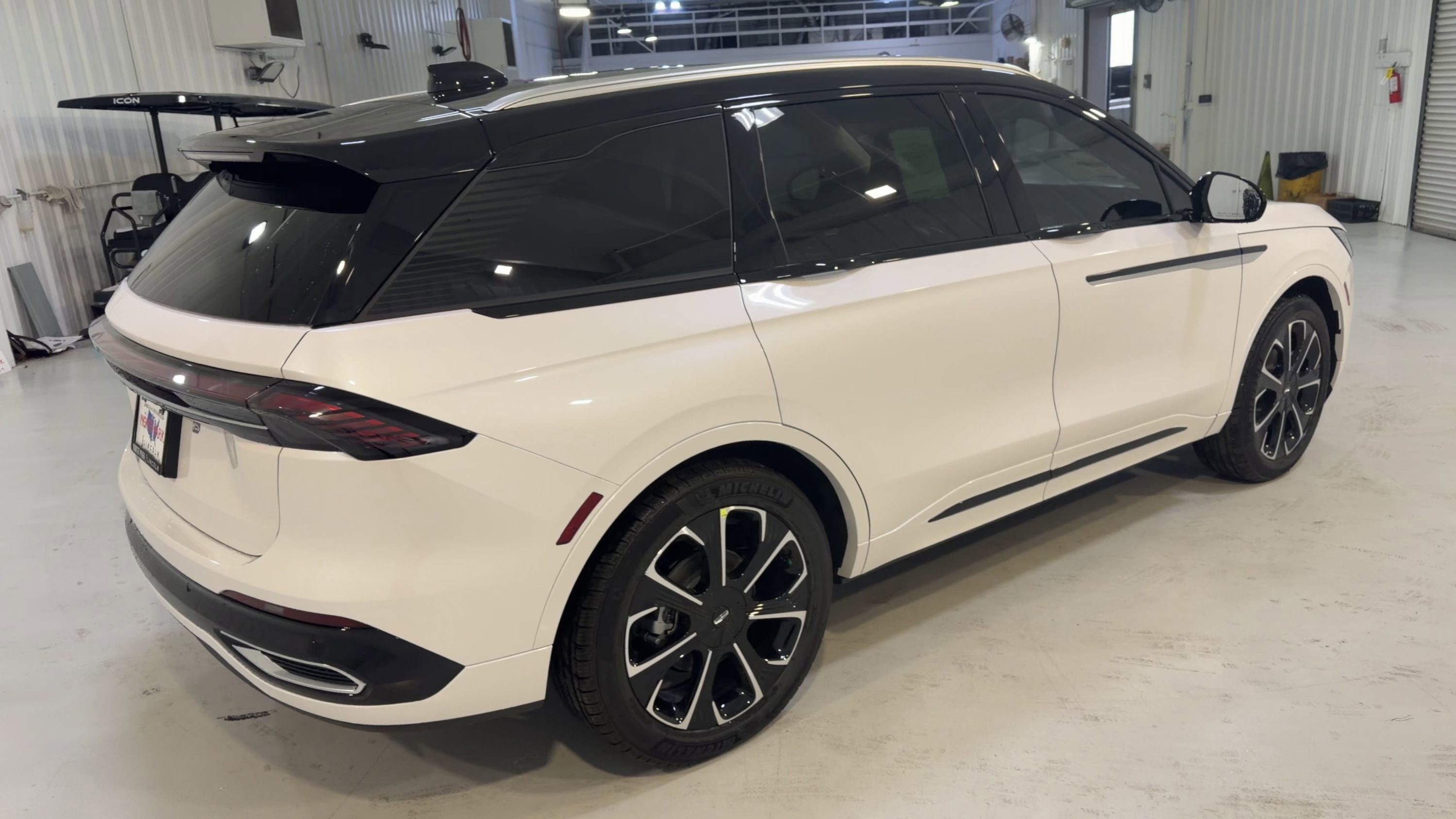 2026 Lincoln Nautilus Reserve Hybrid