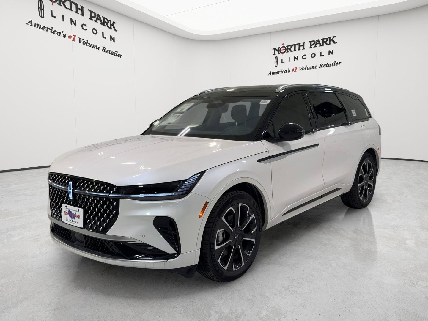 2026 Lincoln Nautilus Reserve Hybrid