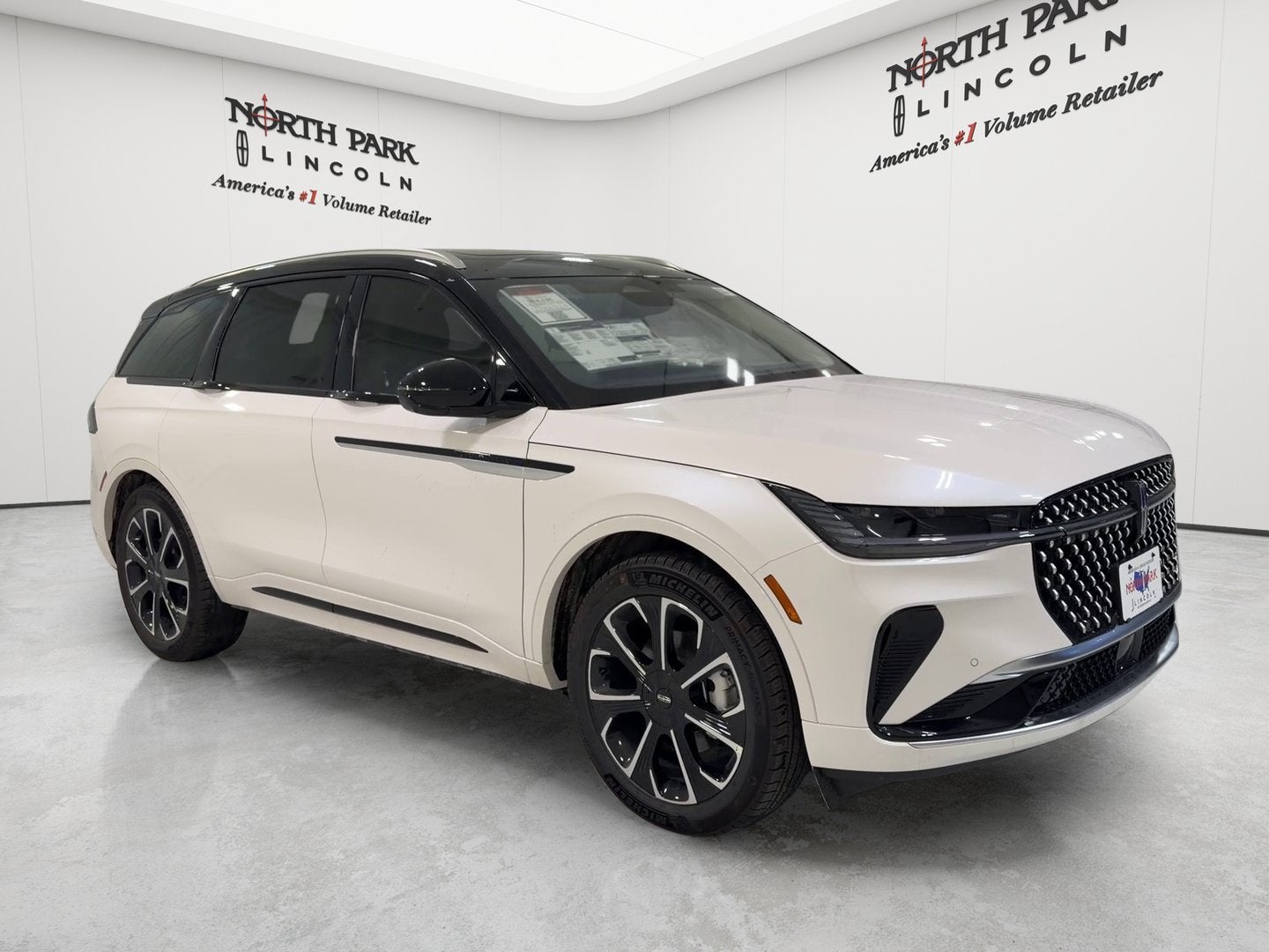 2026 Lincoln Nautilus Reserve Hybrid