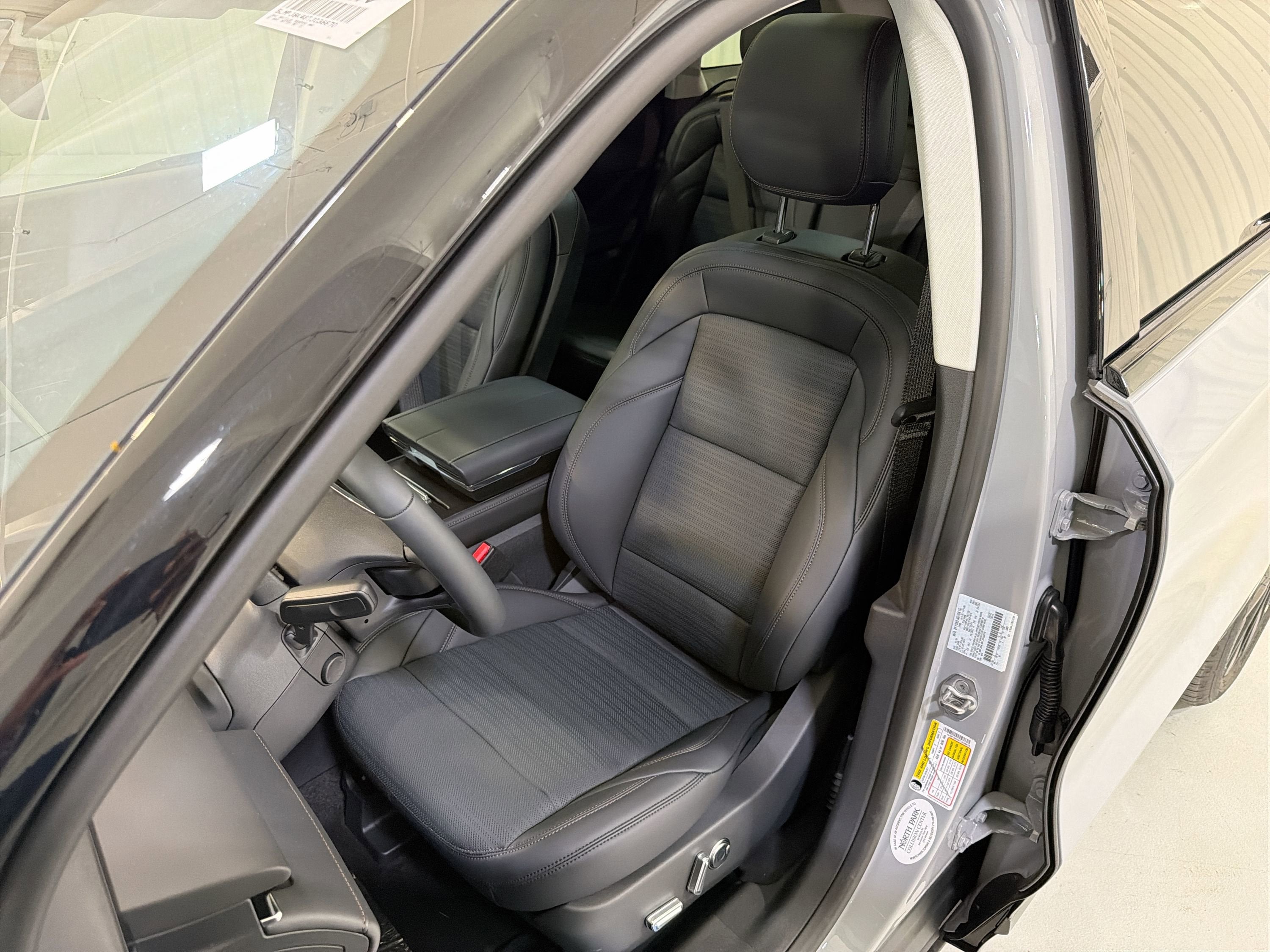 2026 Lincoln Nautilus Reserve Hybrid