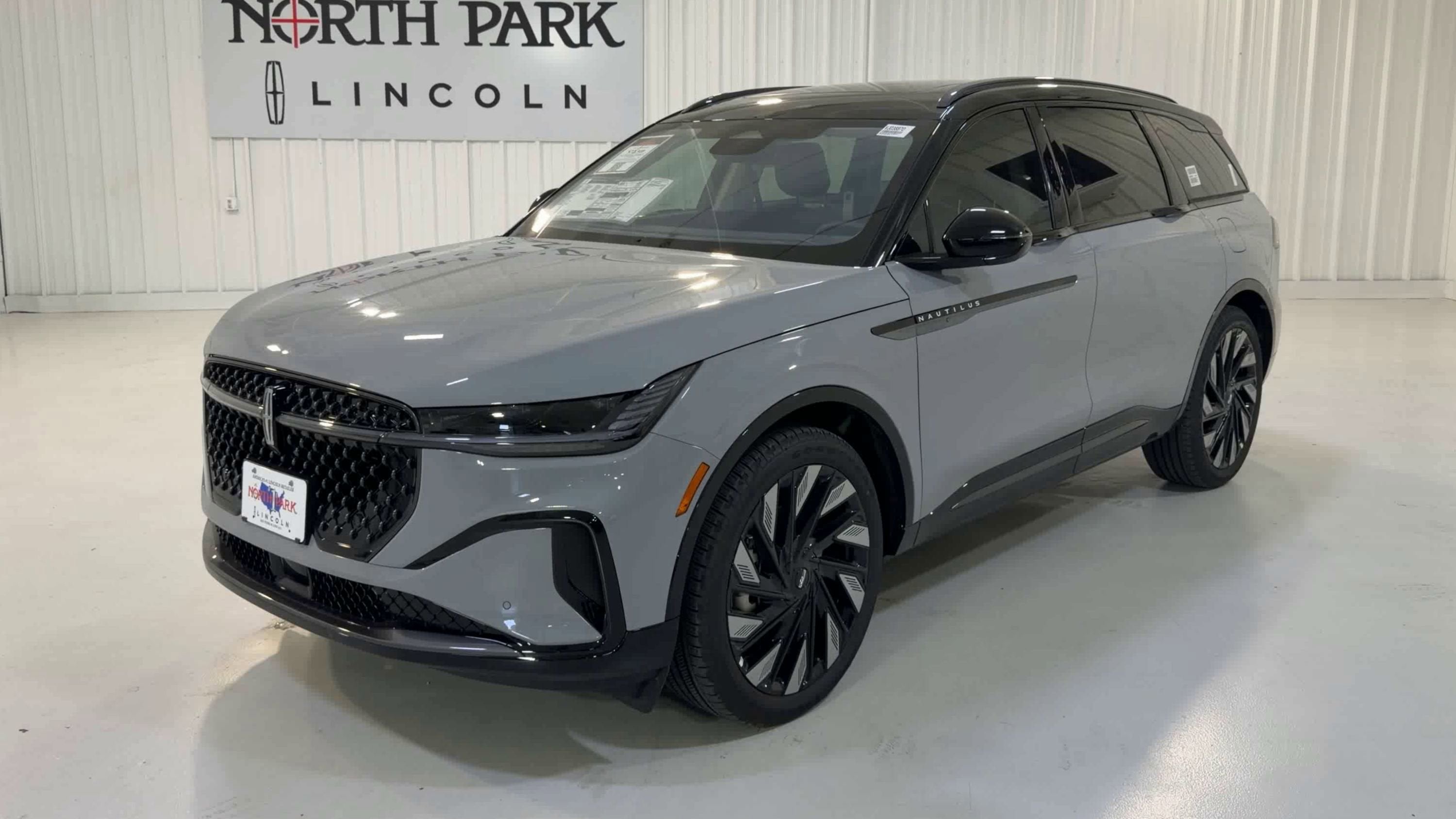 2026 Lincoln Nautilus Reserve Hybrid