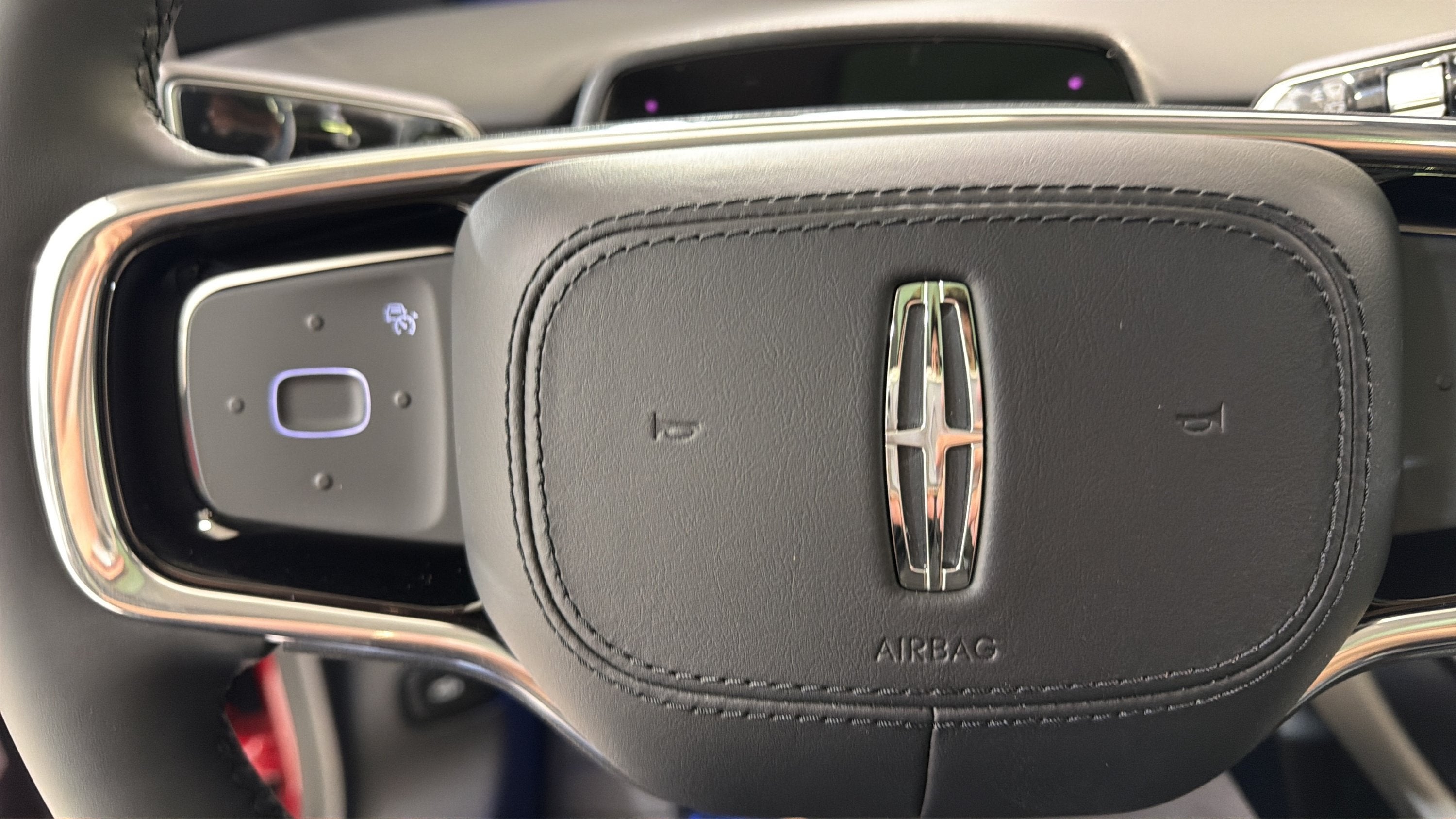 2026 Lincoln Nautilus Reserve Hybrid