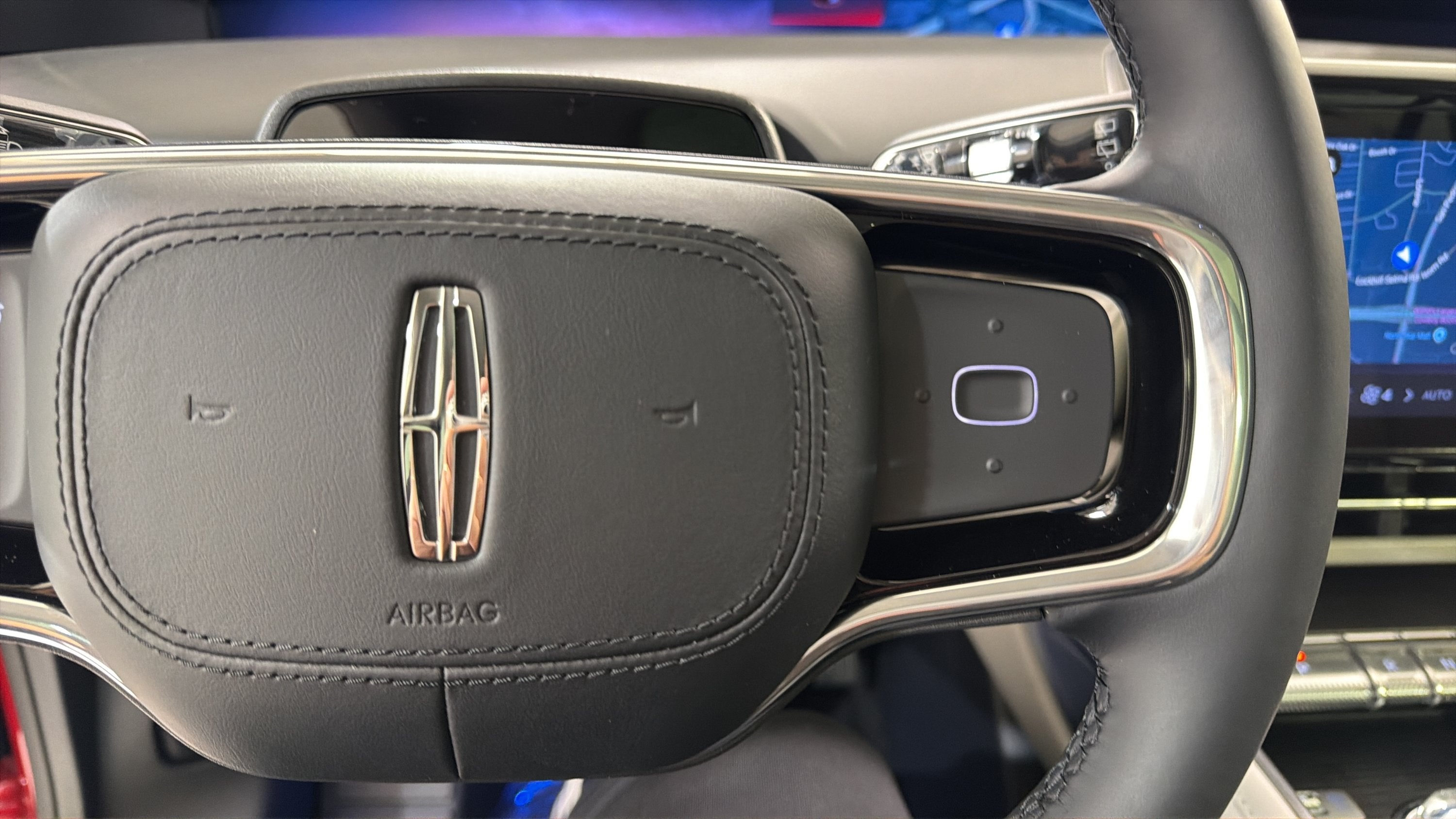 2026 Lincoln Nautilus Reserve Hybrid