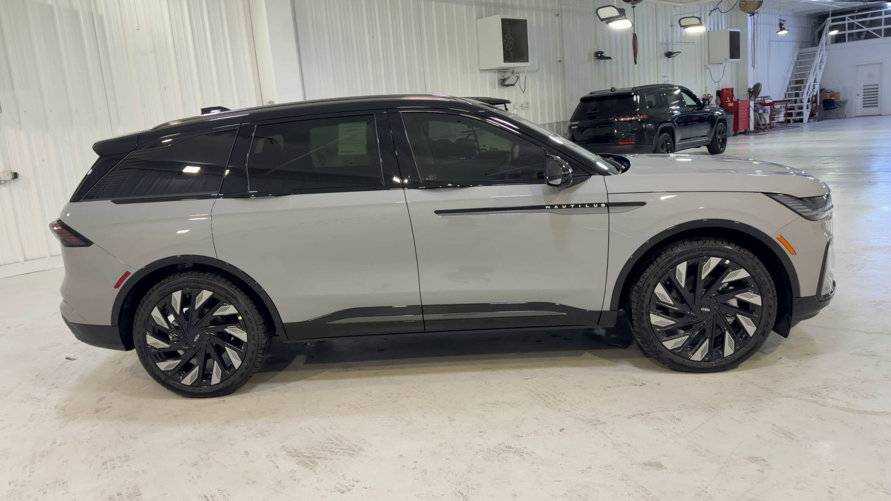 2026 Lincoln Nautilus Reserve Hybrid