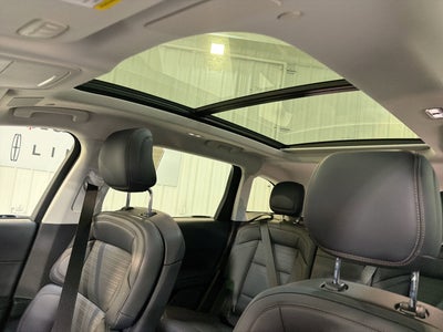 2026 Lincoln Nautilus Reserve Hybrid