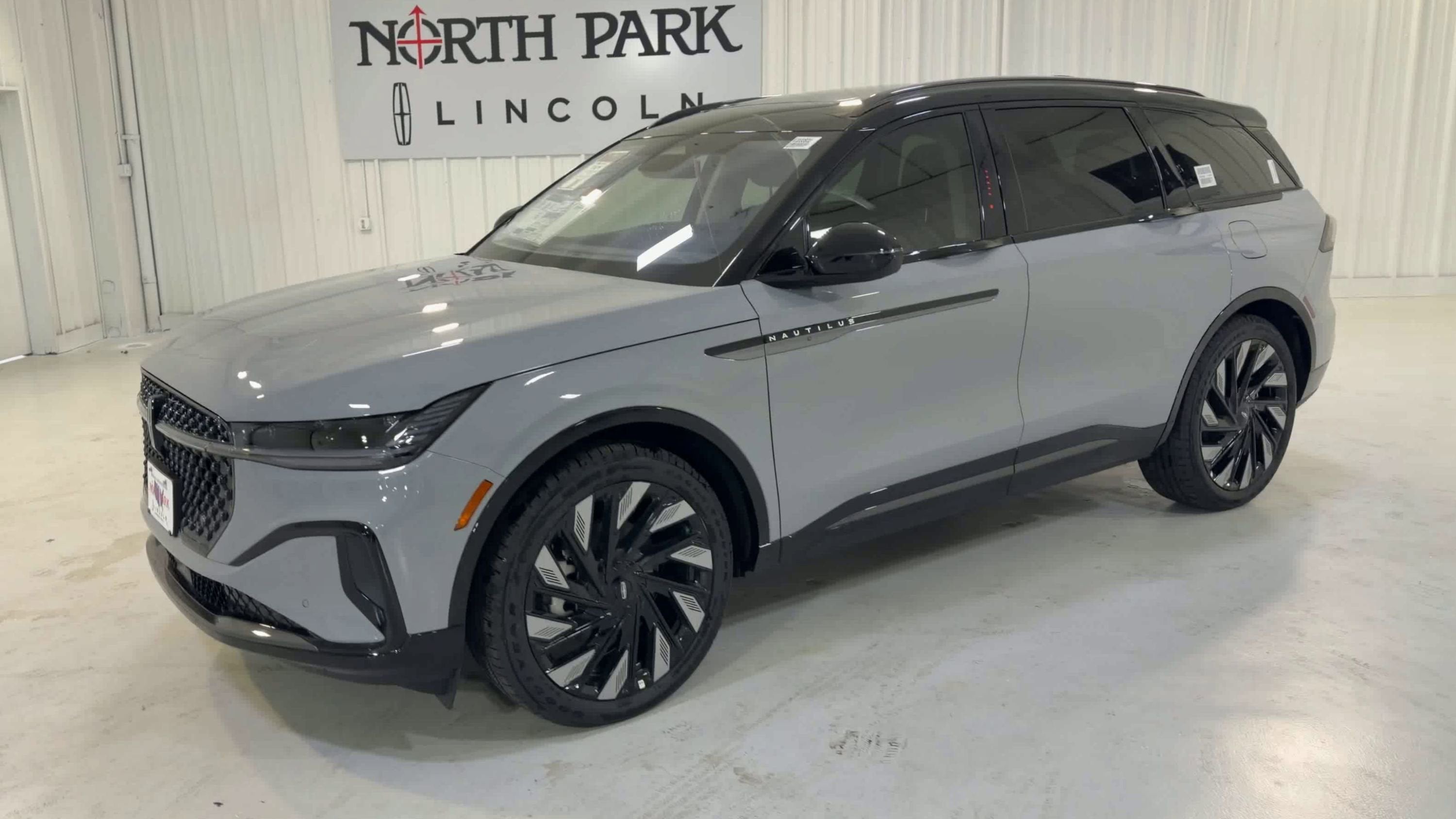 2026 Lincoln Nautilus Reserve Hybrid