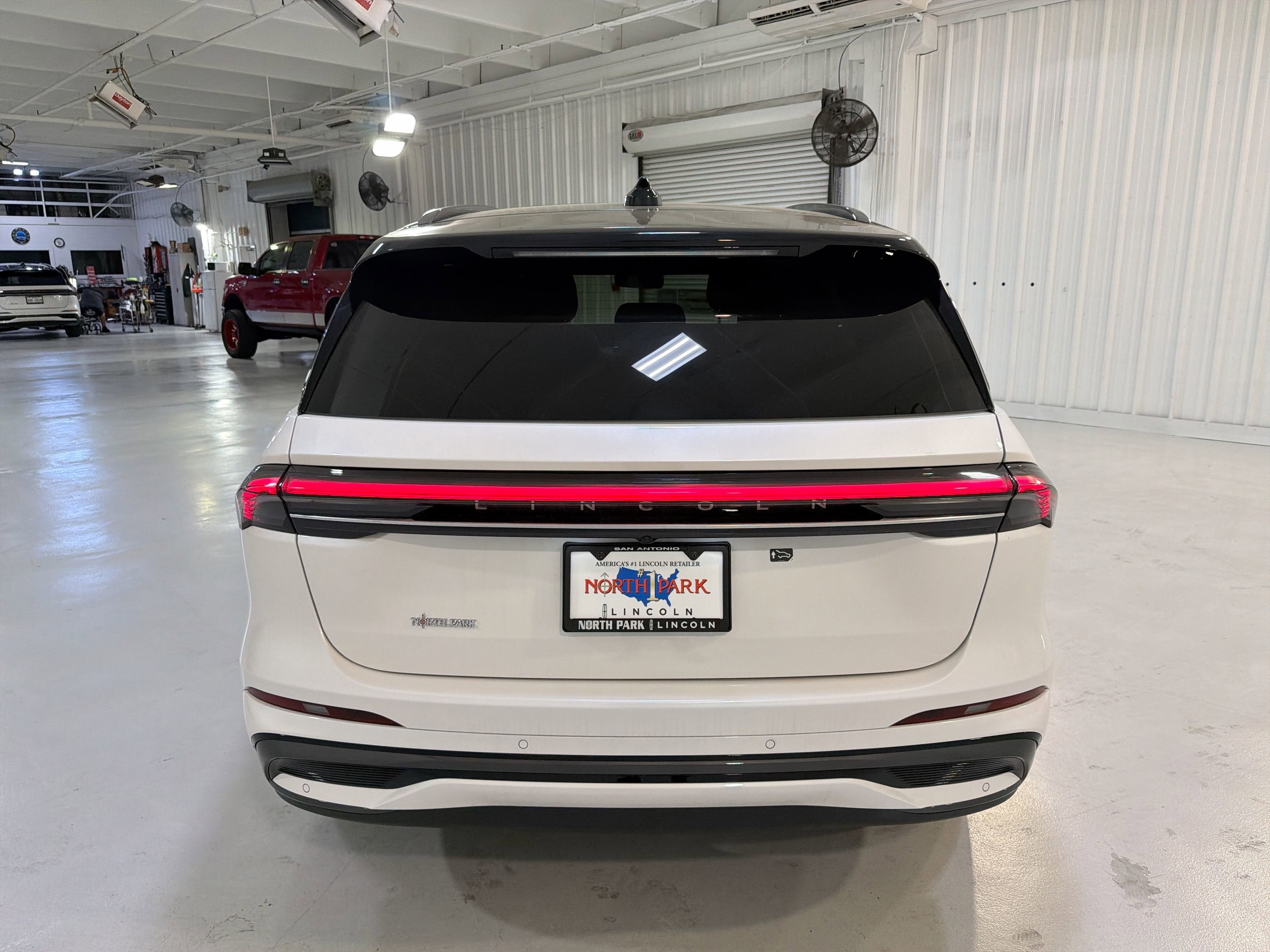 2026 Lincoln Nautilus Reserve Hybrid