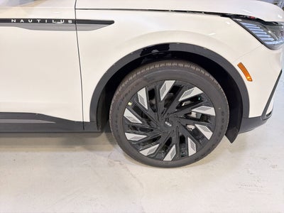 2026 Lincoln Nautilus Reserve Hybrid