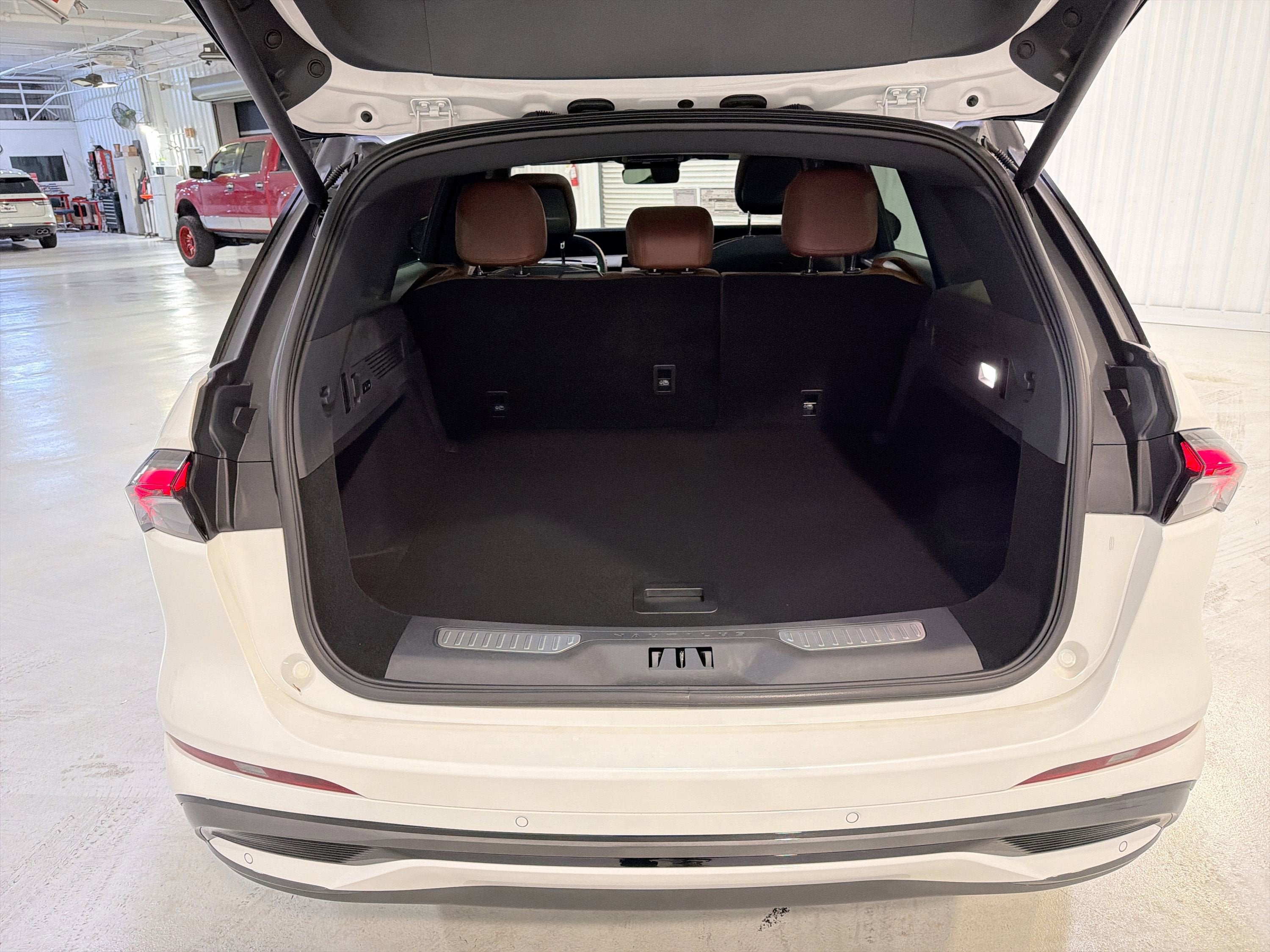 2026 Lincoln Nautilus Reserve Hybrid