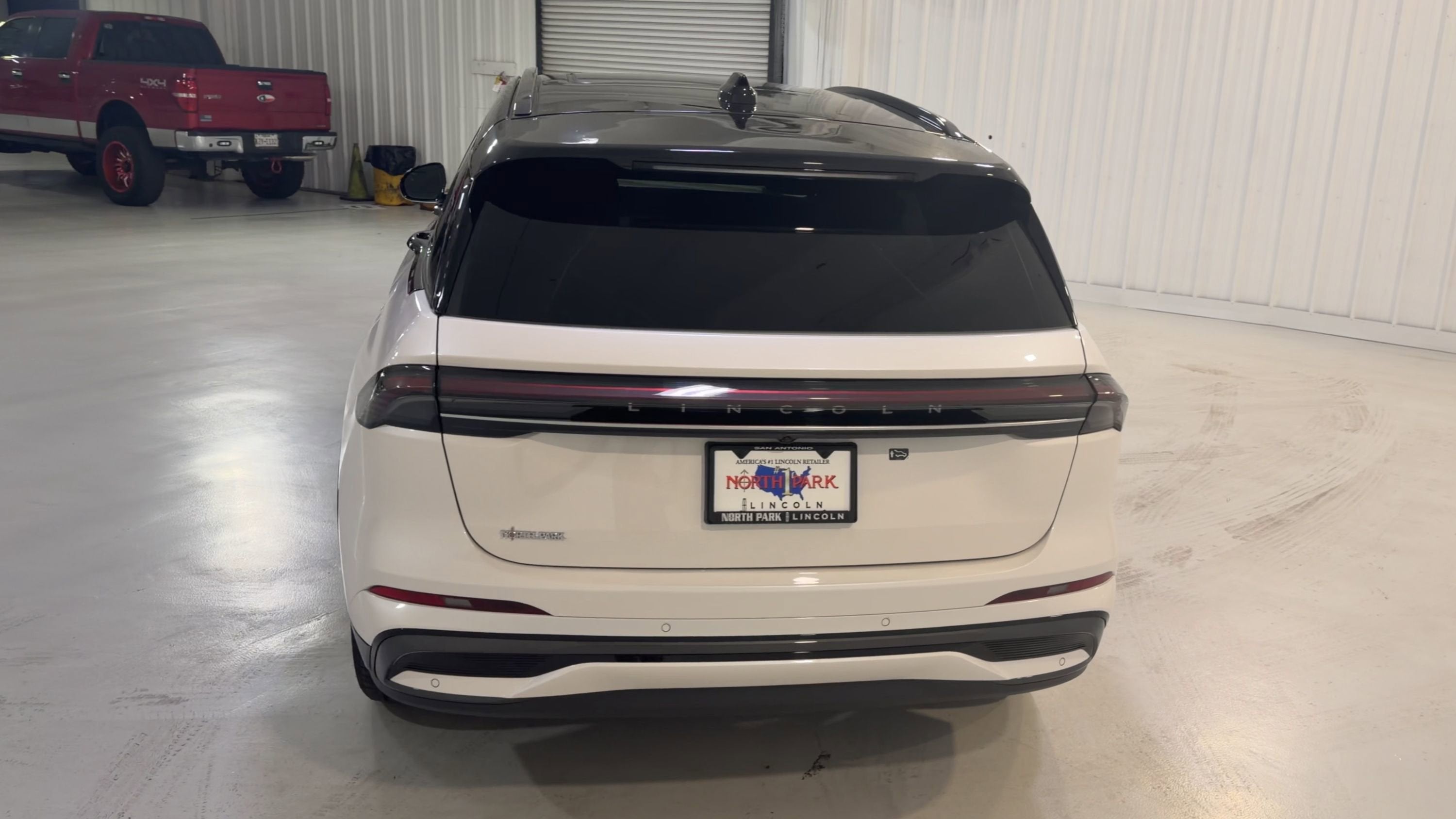 2026 Lincoln Nautilus Reserve Hybrid