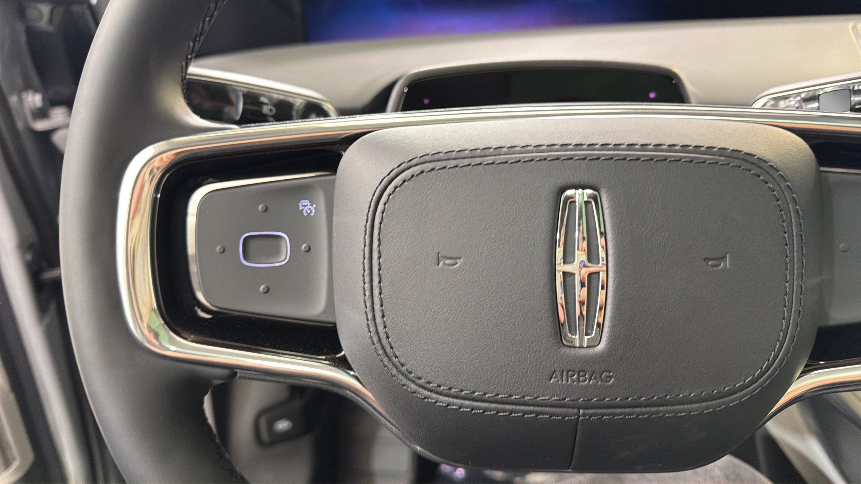 2026 Lincoln Nautilus Reserve Hybrid