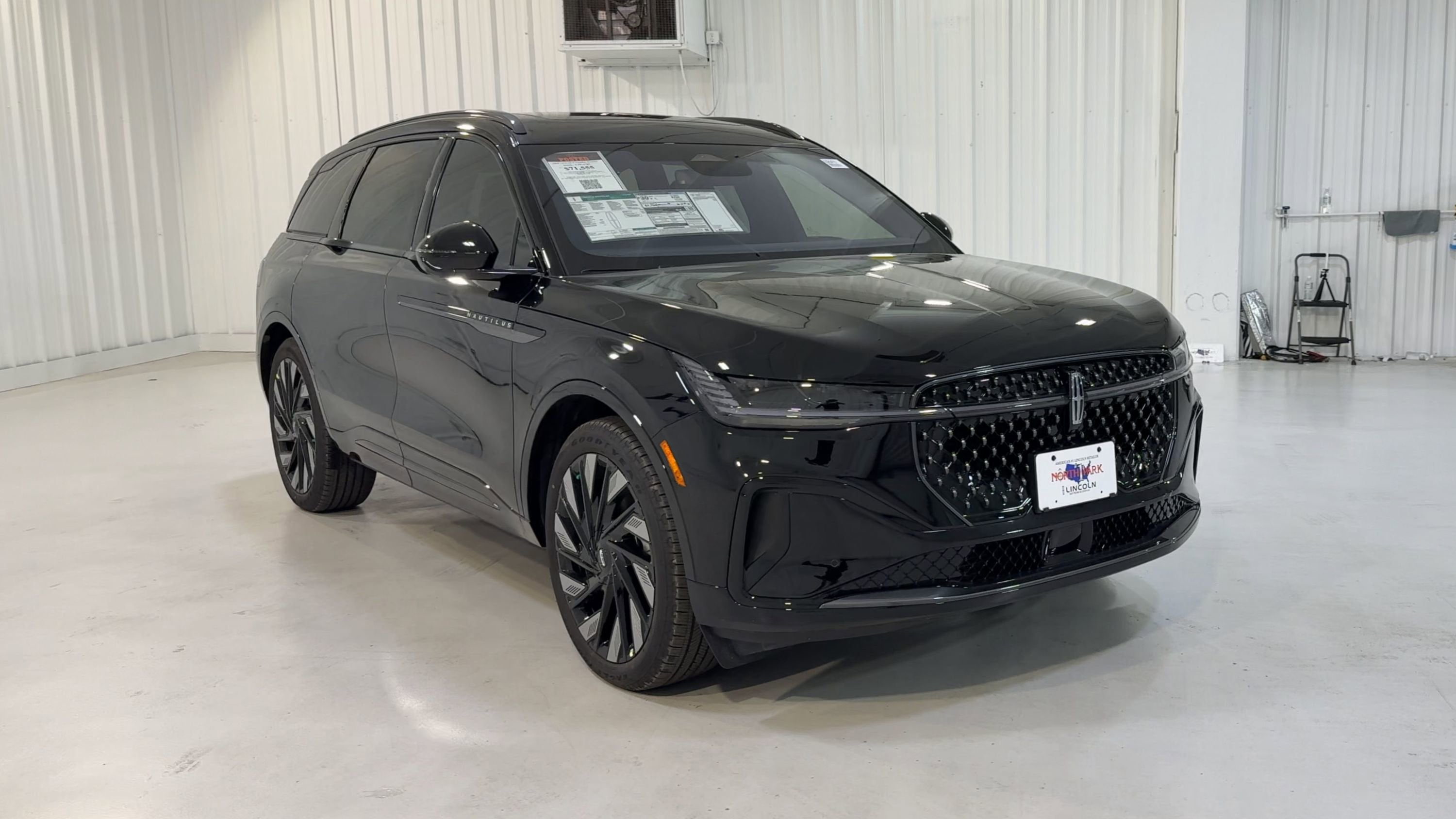 2026 Lincoln Nautilus Reserve Hybrid