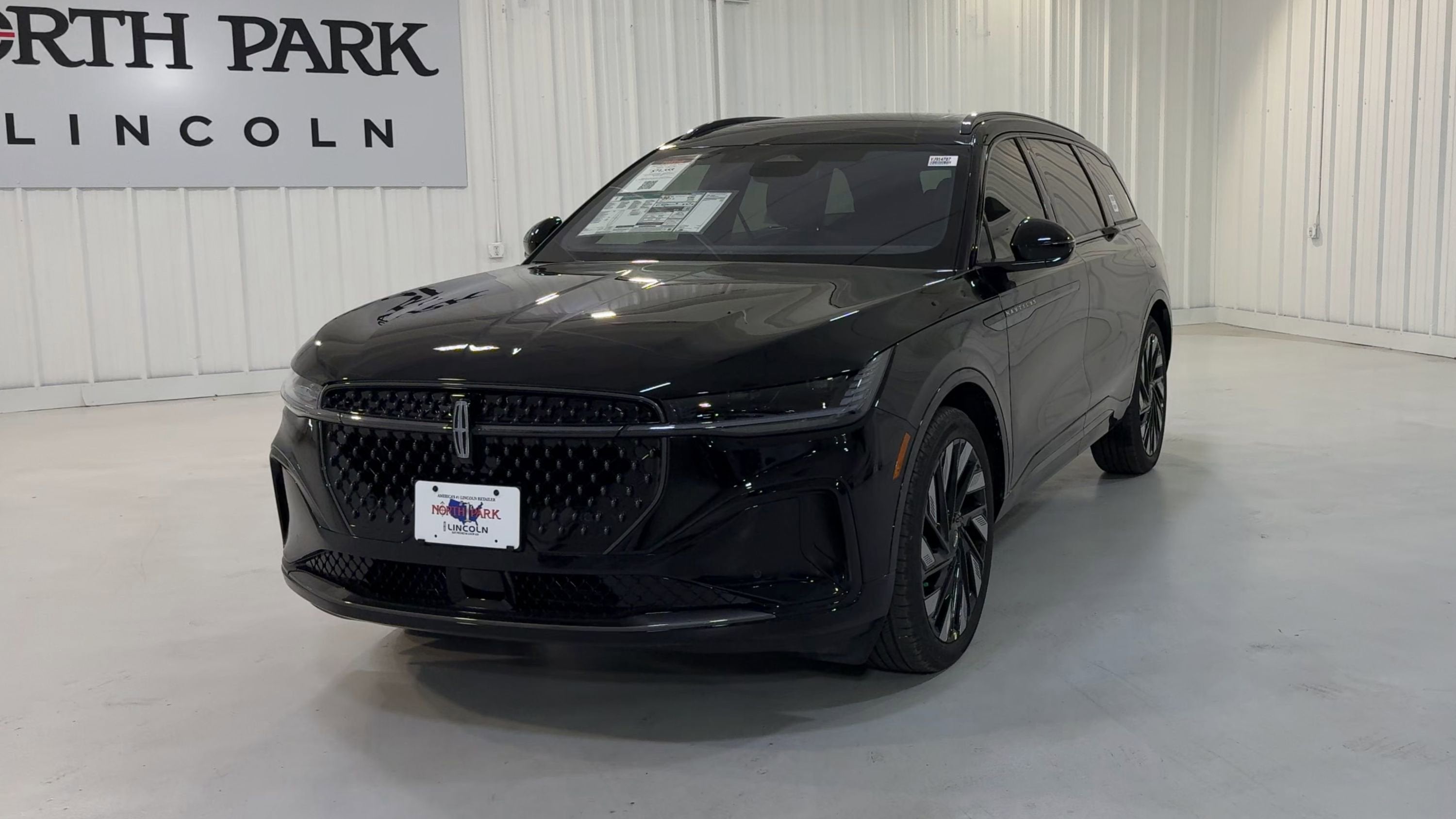 2026 Lincoln Nautilus Reserve Hybrid