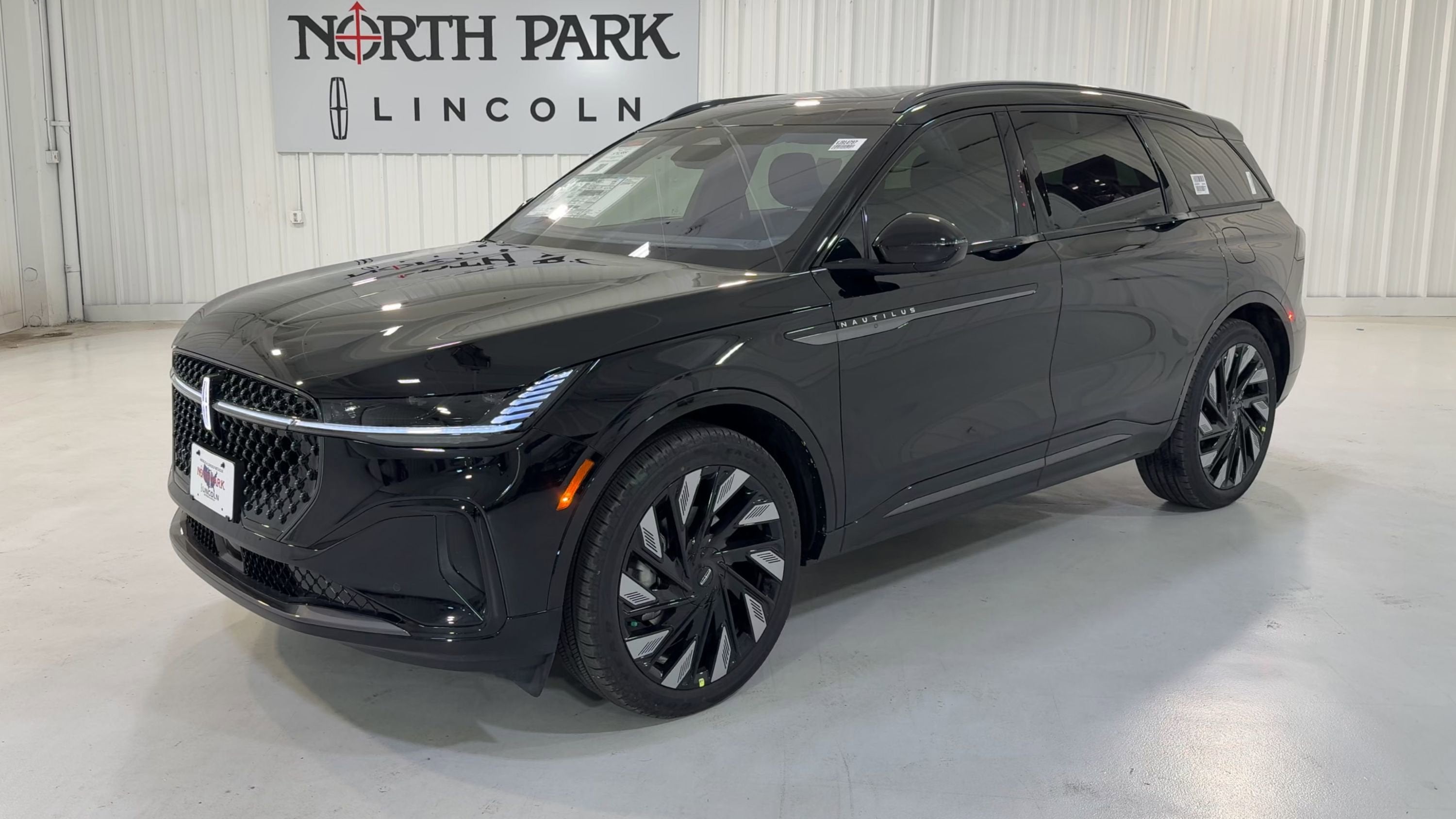 2026 Lincoln Nautilus Reserve Hybrid