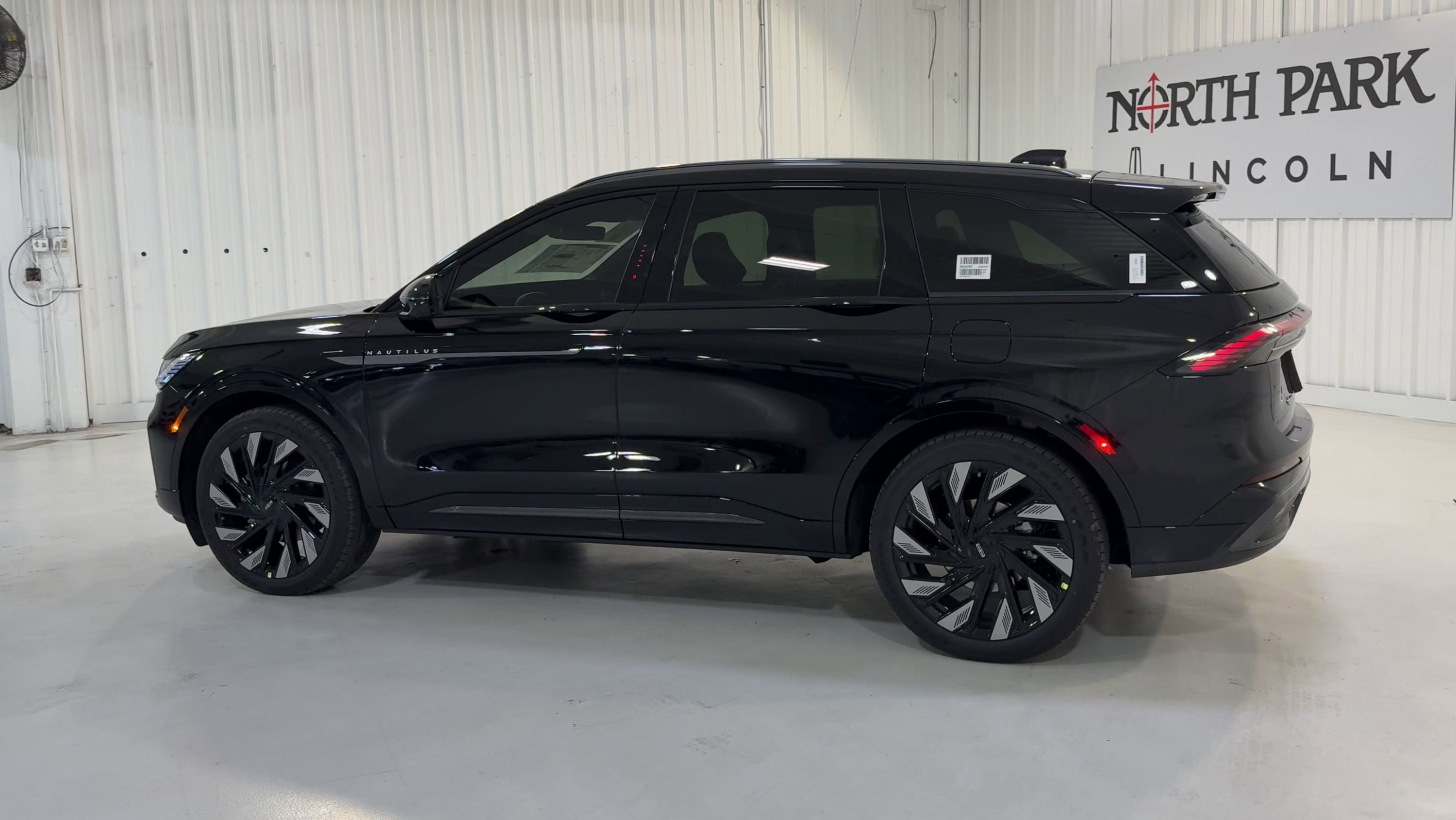 2026 Lincoln Nautilus Reserve Hybrid