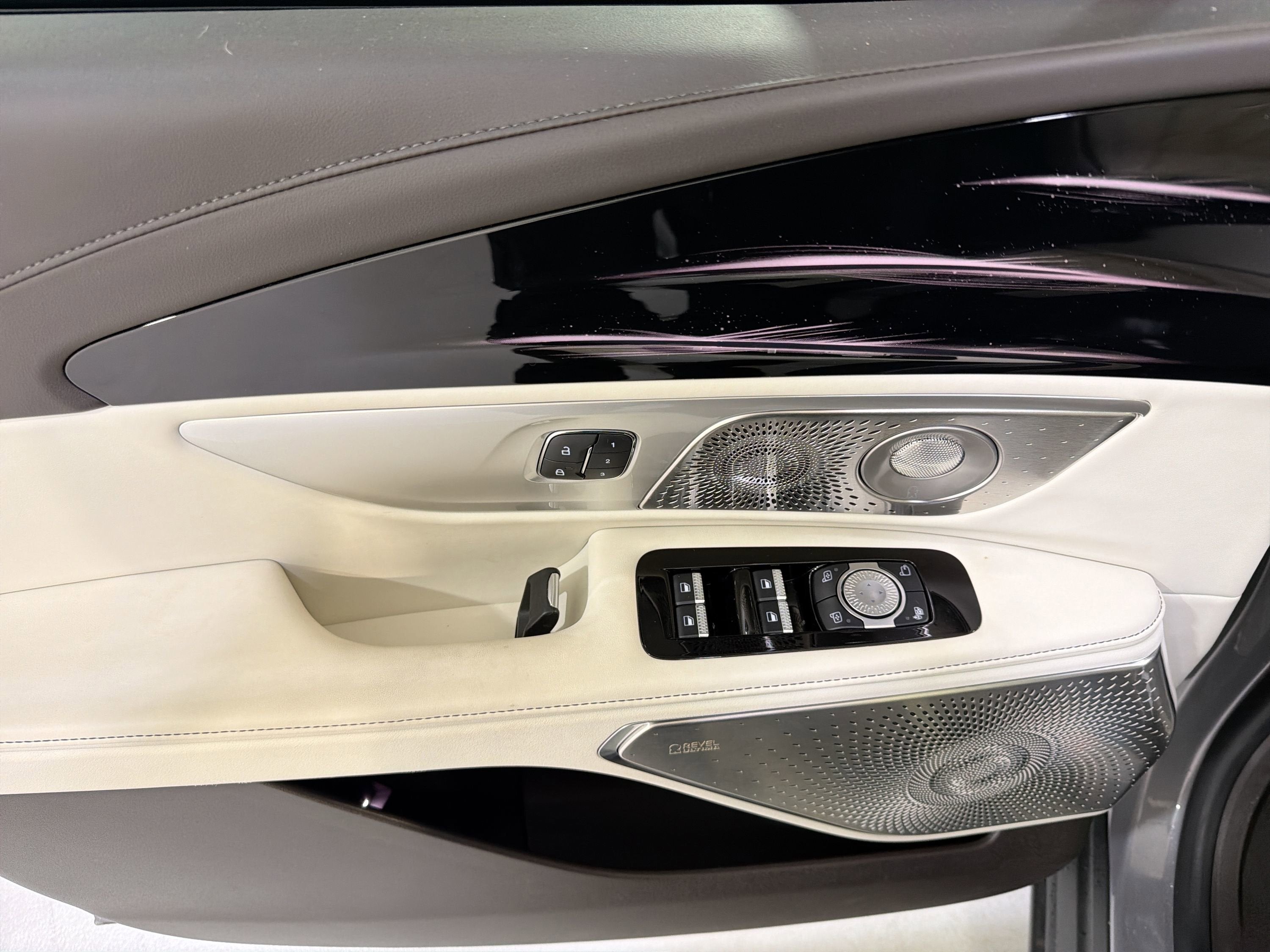 2024 Lincoln Nautilus Black Label