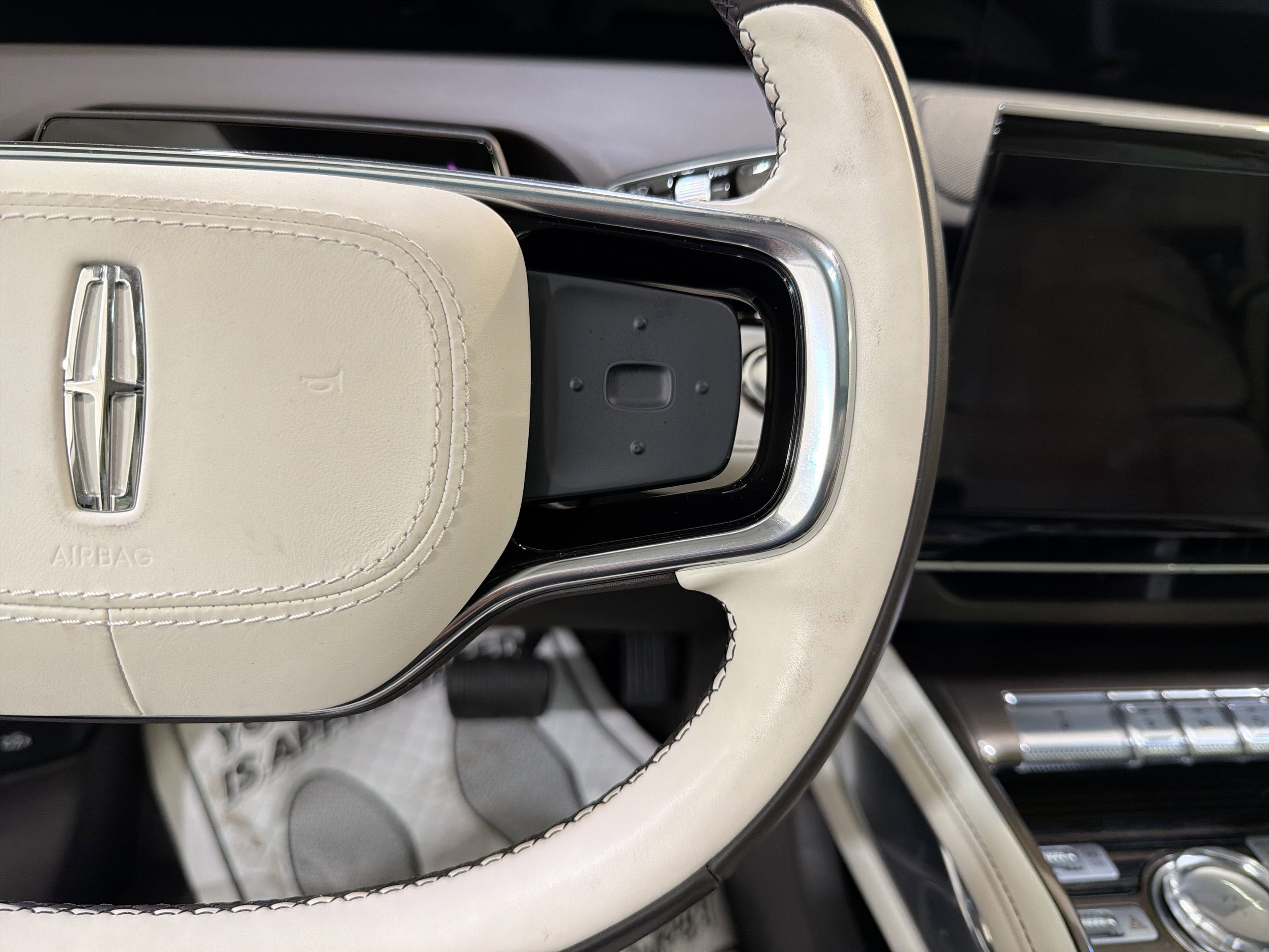 2024 Lincoln Nautilus Black Label