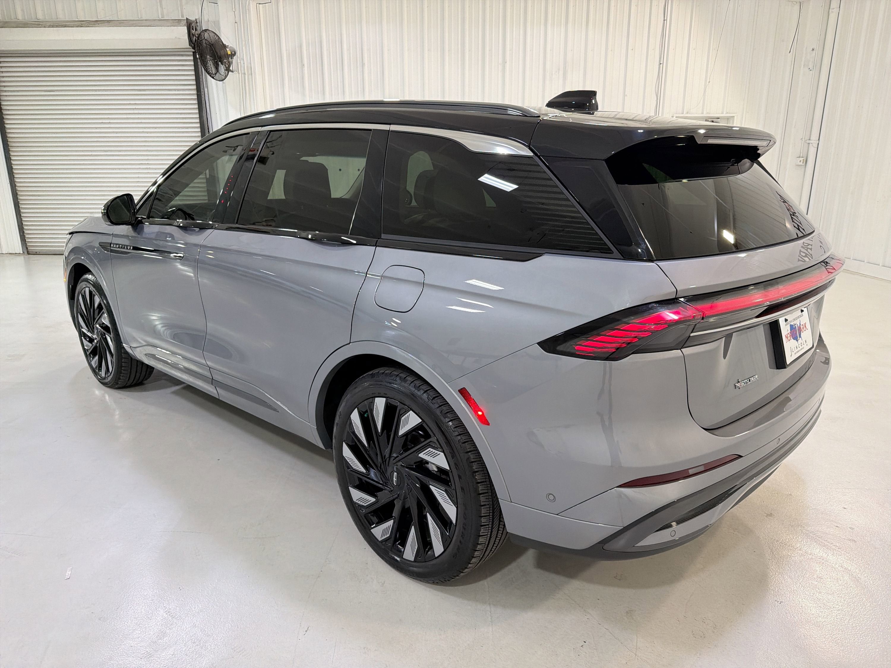 2024 Lincoln Nautilus Black Label