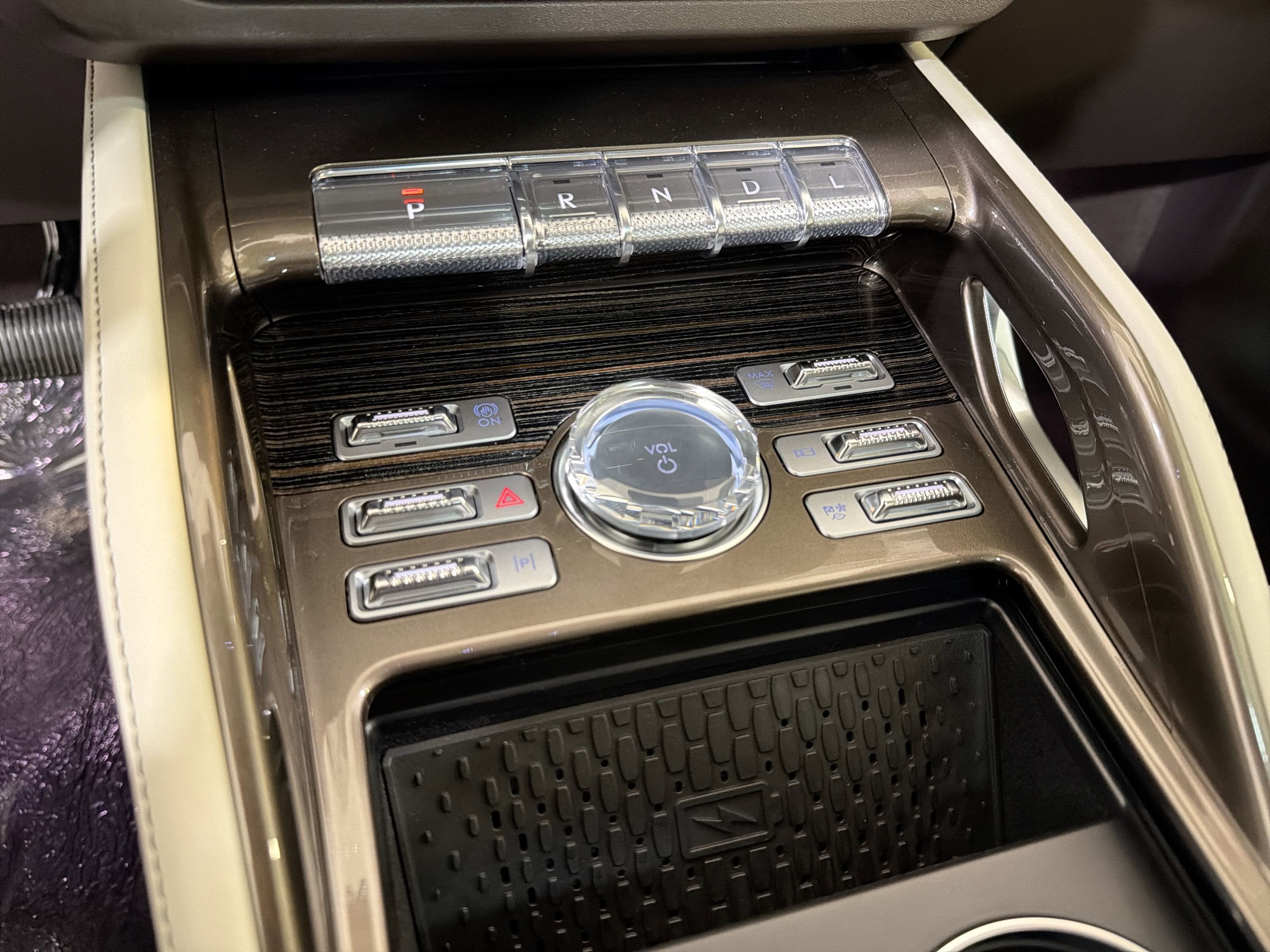 2026 Lincoln Nautilus Black Label Hybrid