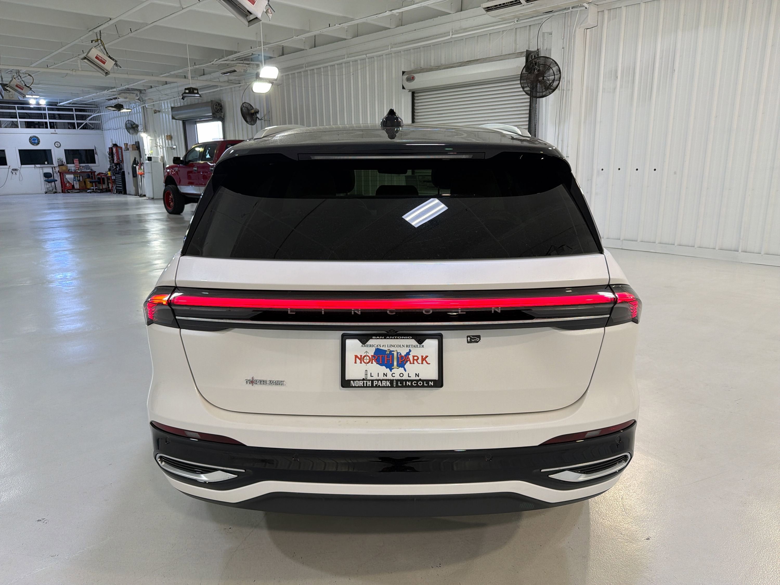 2026 Lincoln Nautilus Black Label Hybrid