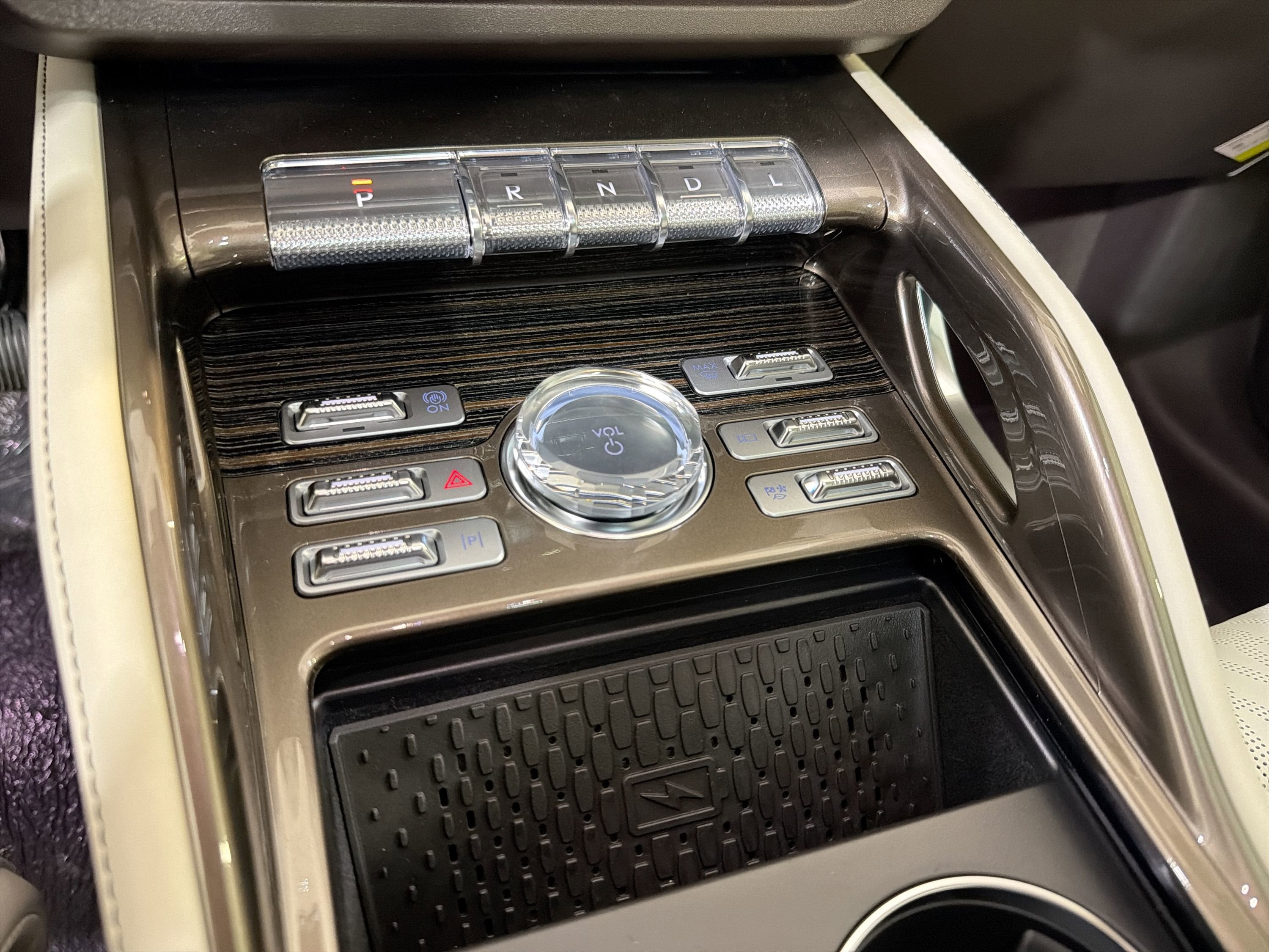2026 Lincoln Nautilus Black Label Hybrid