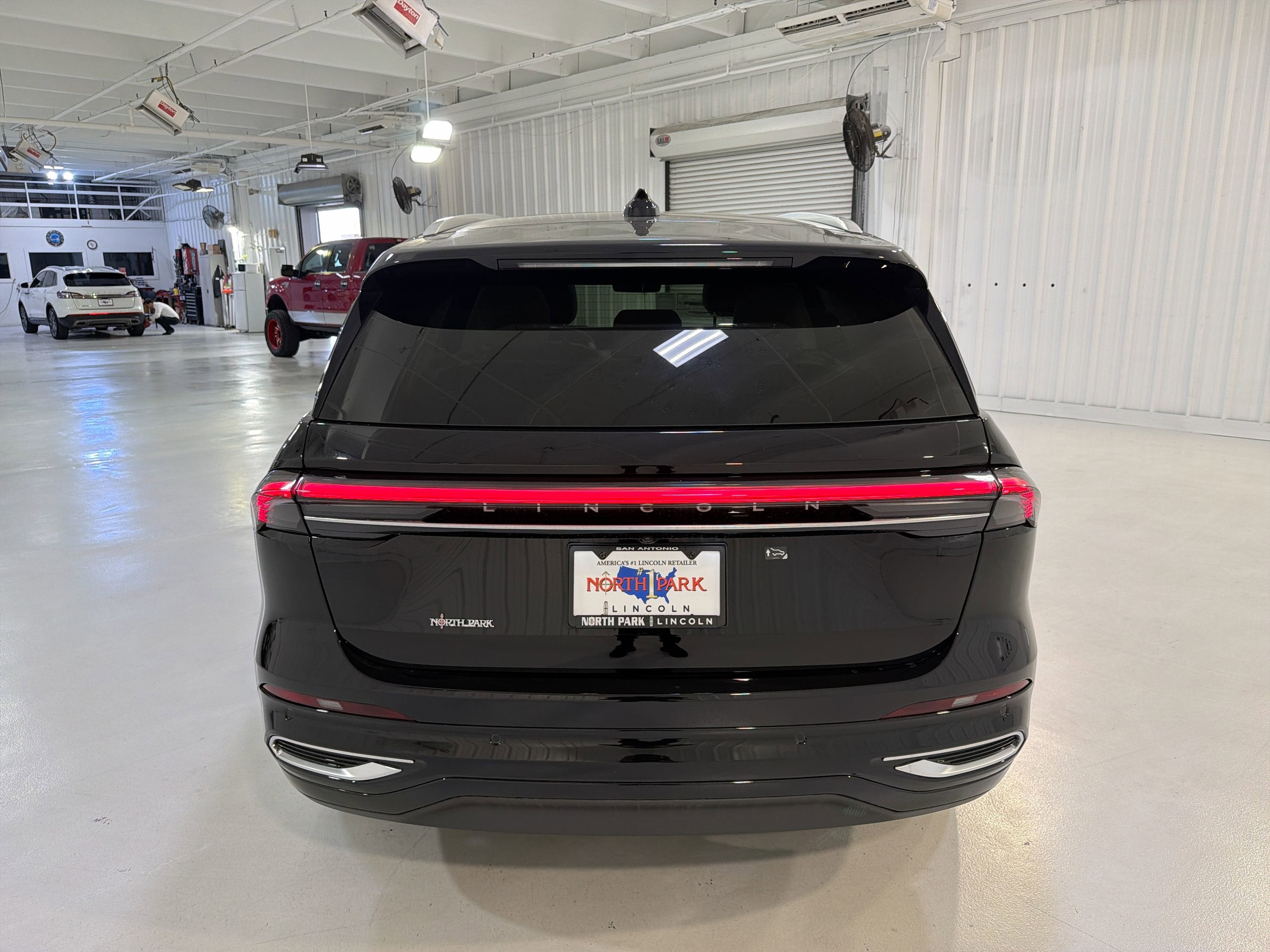 2026 Lincoln Nautilus Black Label Hybrid