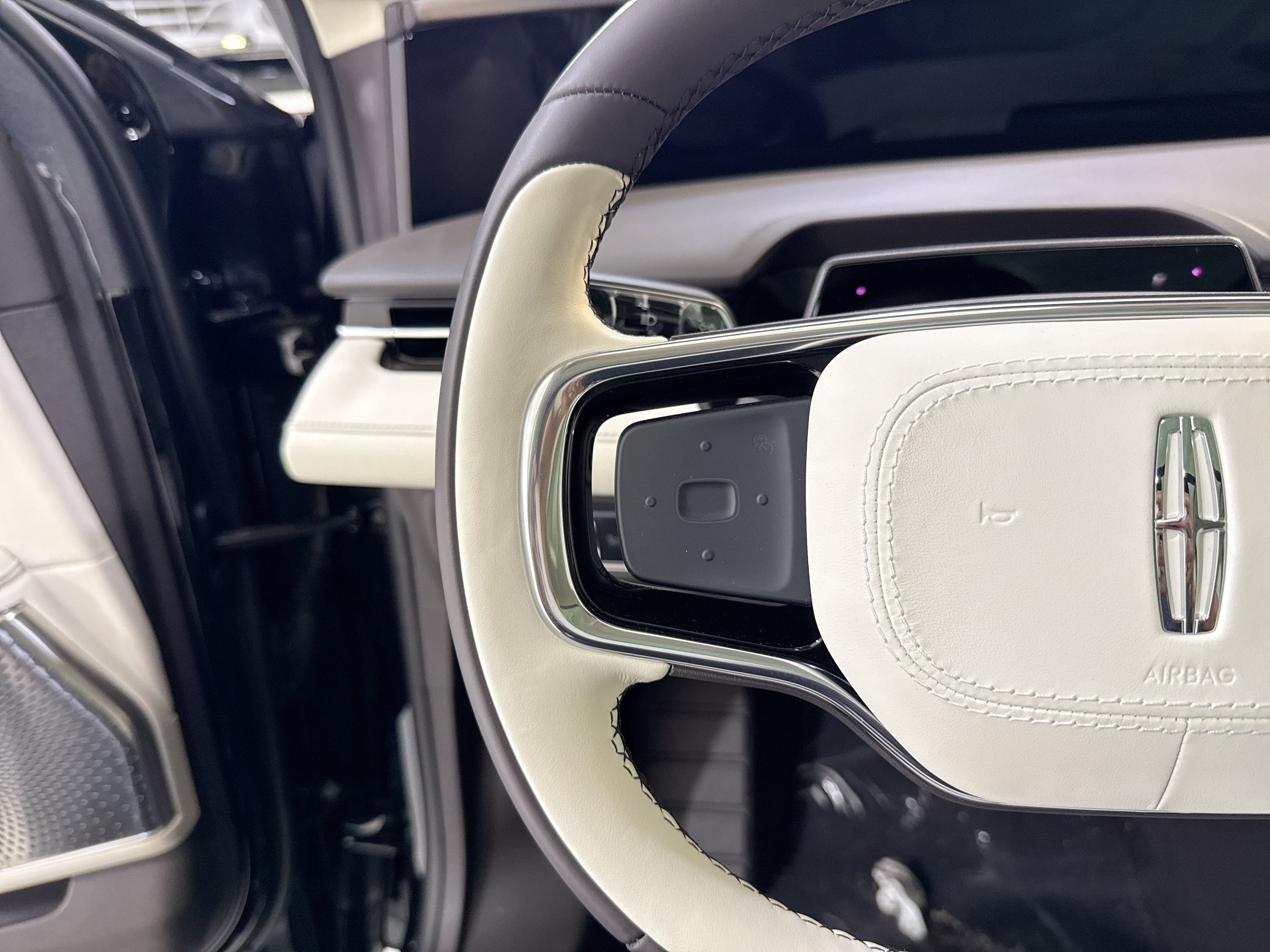 2026 Lincoln Nautilus Black Label Hybrid