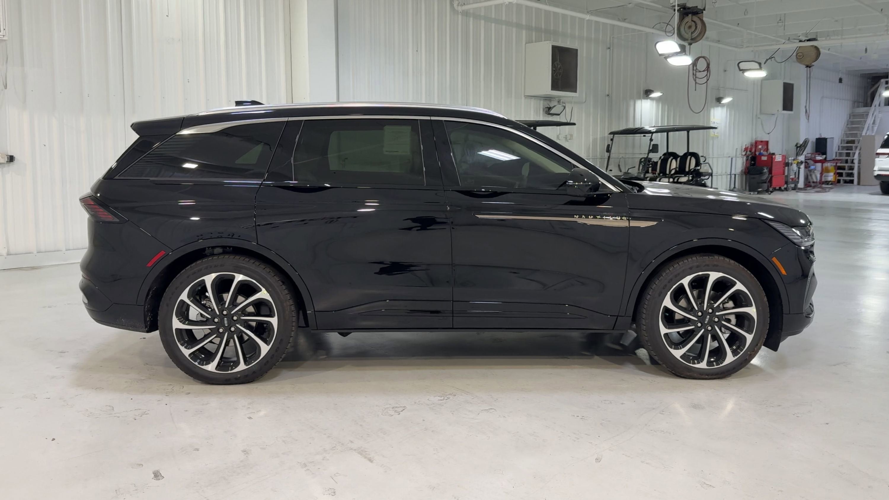 2026 Lincoln Nautilus Black Label Hybrid