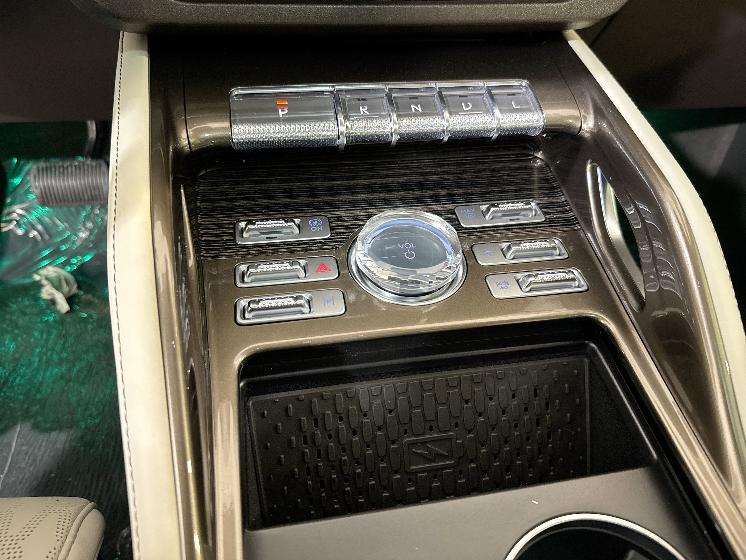 2026 Lincoln Nautilus Black Label Hybrid