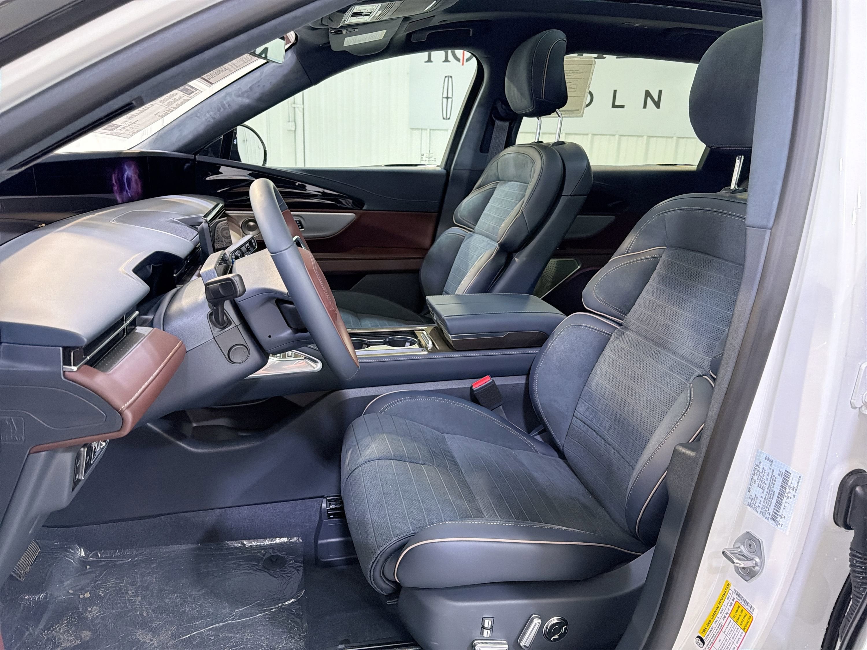 2026 Lincoln Nautilus Black Label Hybrid