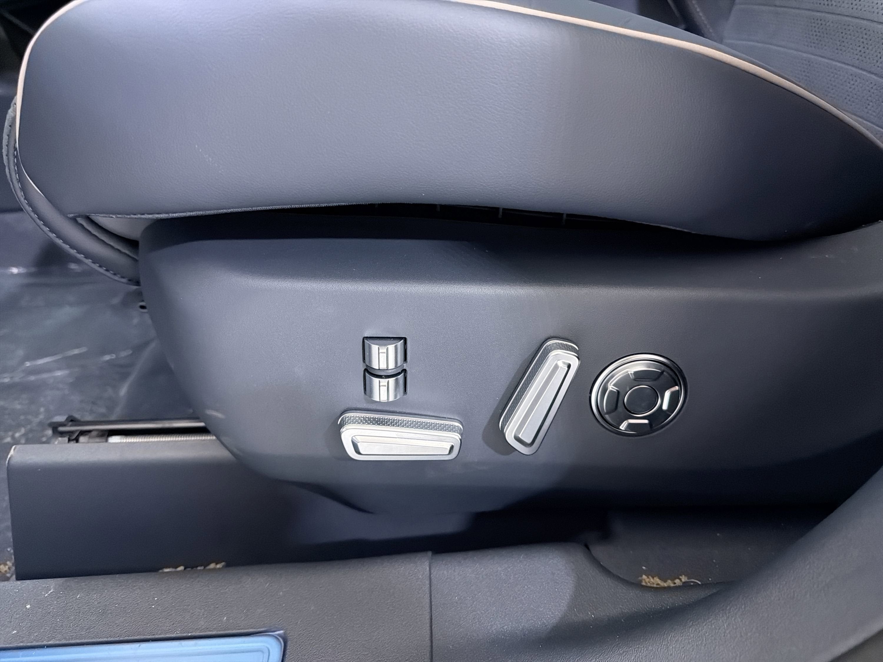 2026 Lincoln Nautilus Black Label Hybrid