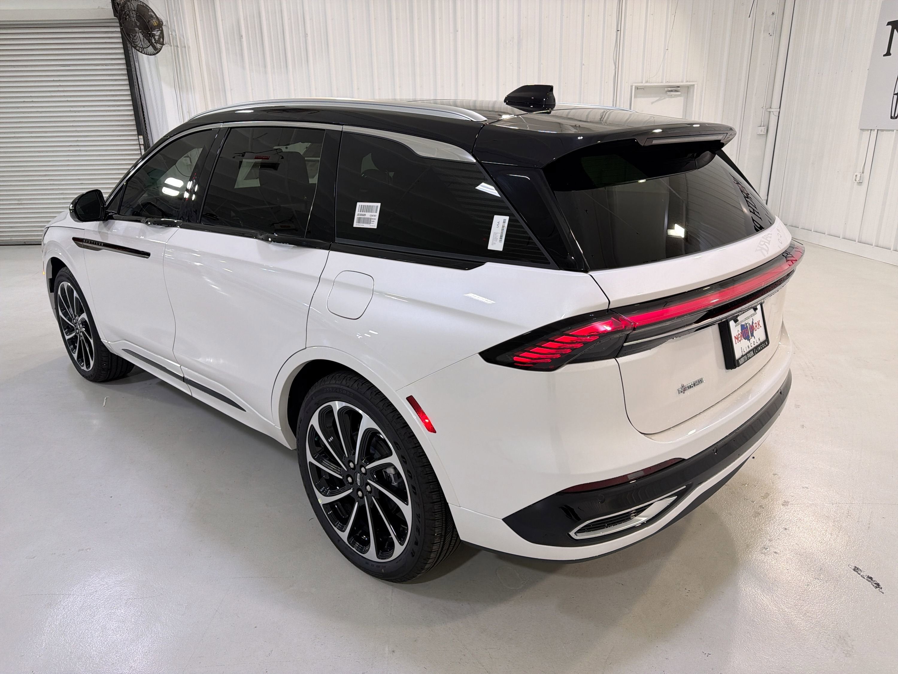 2026 Lincoln Nautilus Black Label Hybrid