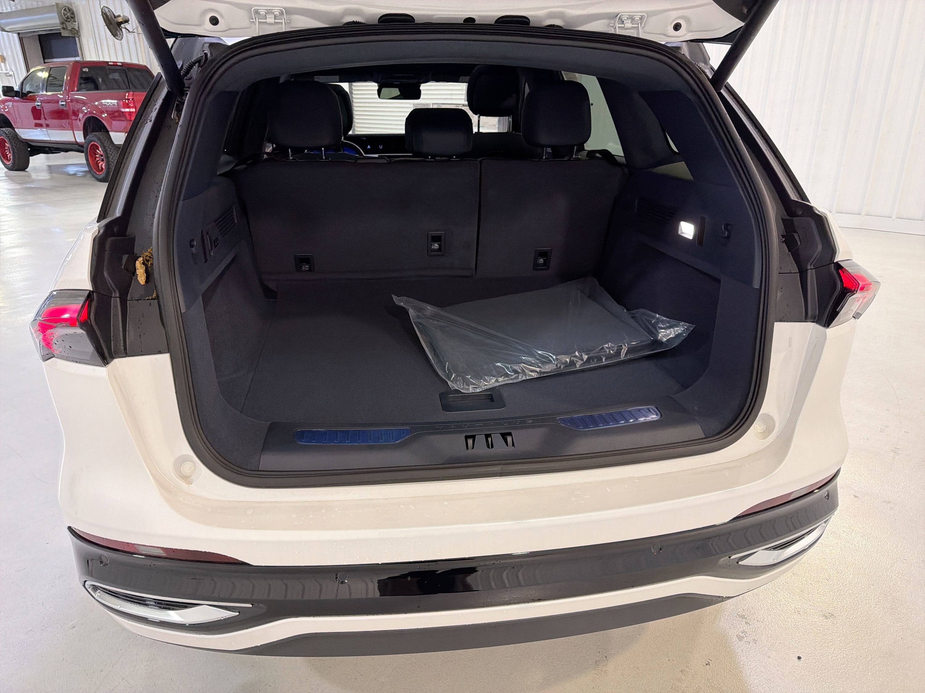 2026 Lincoln Nautilus Black Label Hybrid