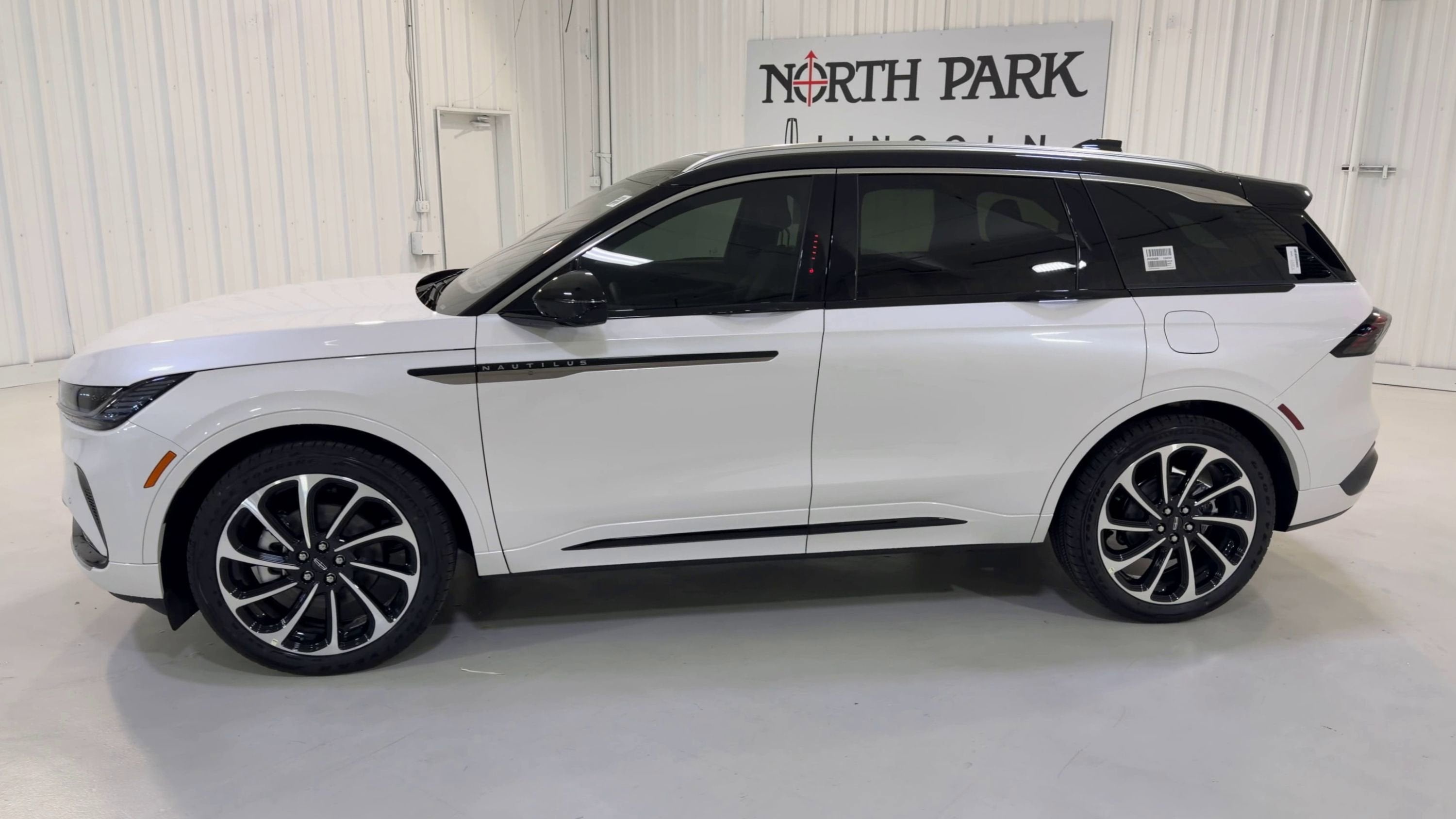 2026 Lincoln Nautilus Black Label Hybrid