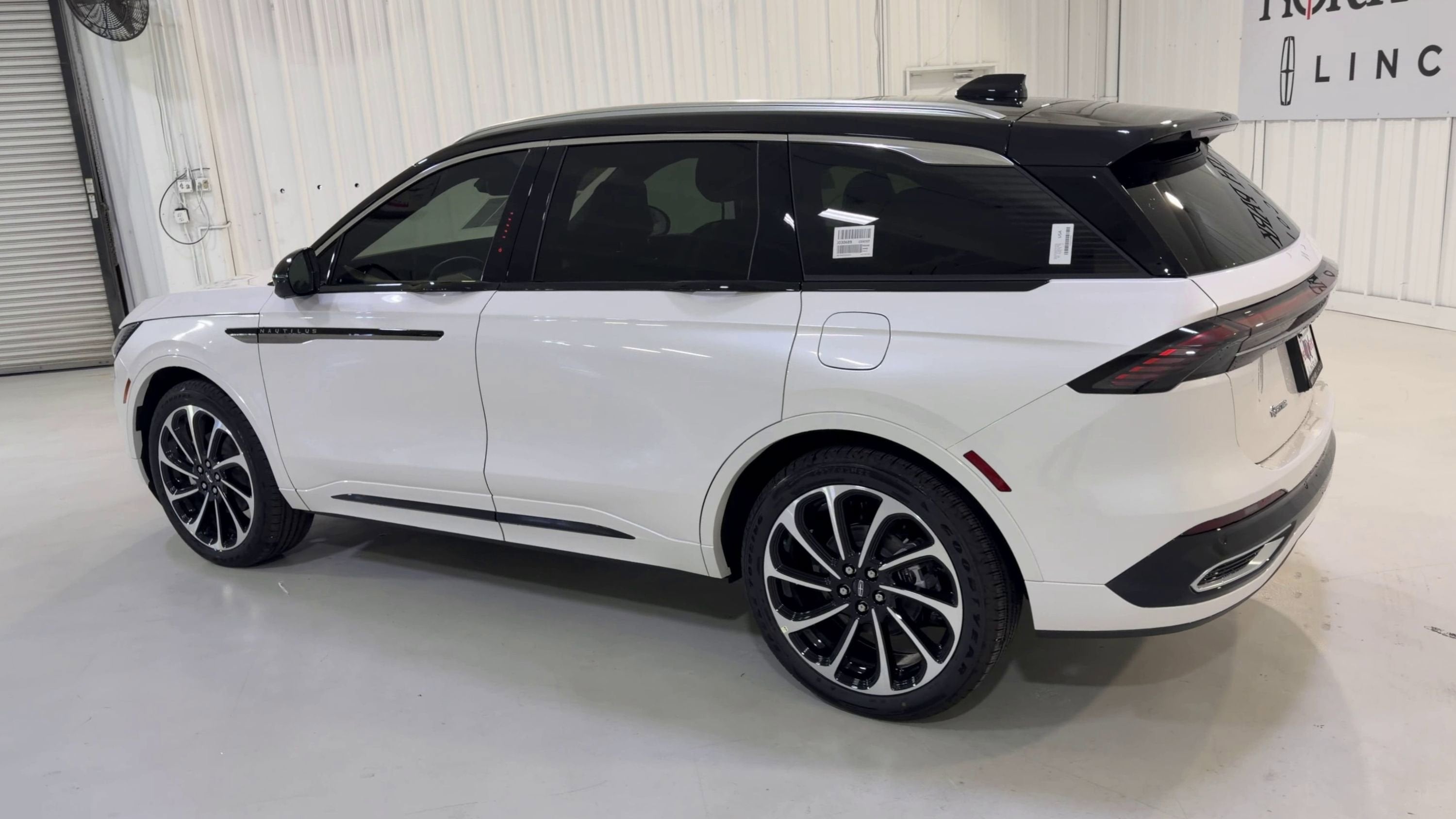 2026 Lincoln Nautilus Black Label Hybrid