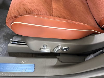 2025 Lincoln Nautilus Black Label Hybrid