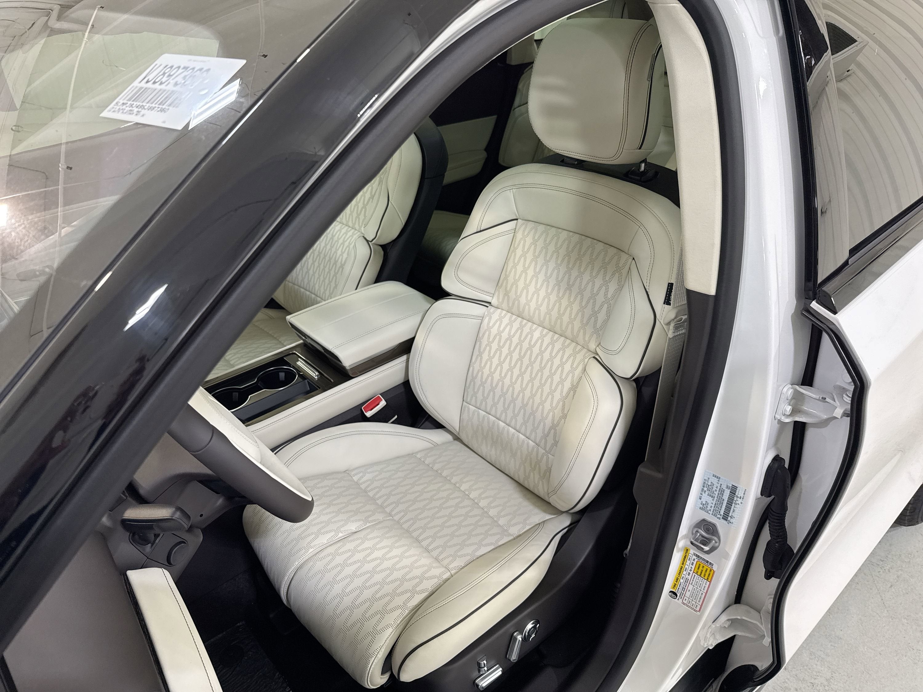 2026 Lincoln Nautilus Black Label Hybrid