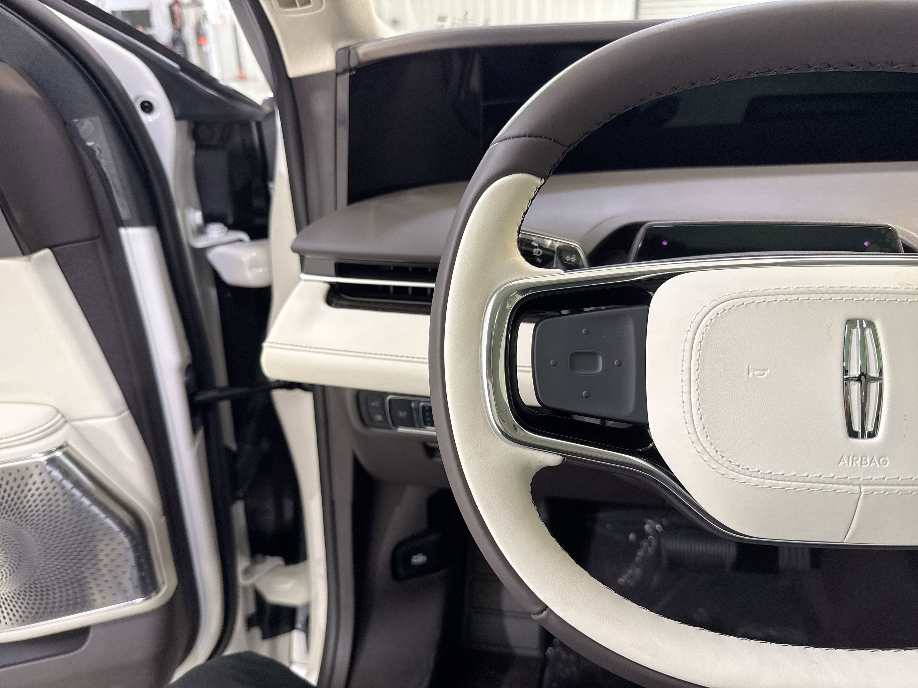 2026 Lincoln Nautilus Black Label Hybrid