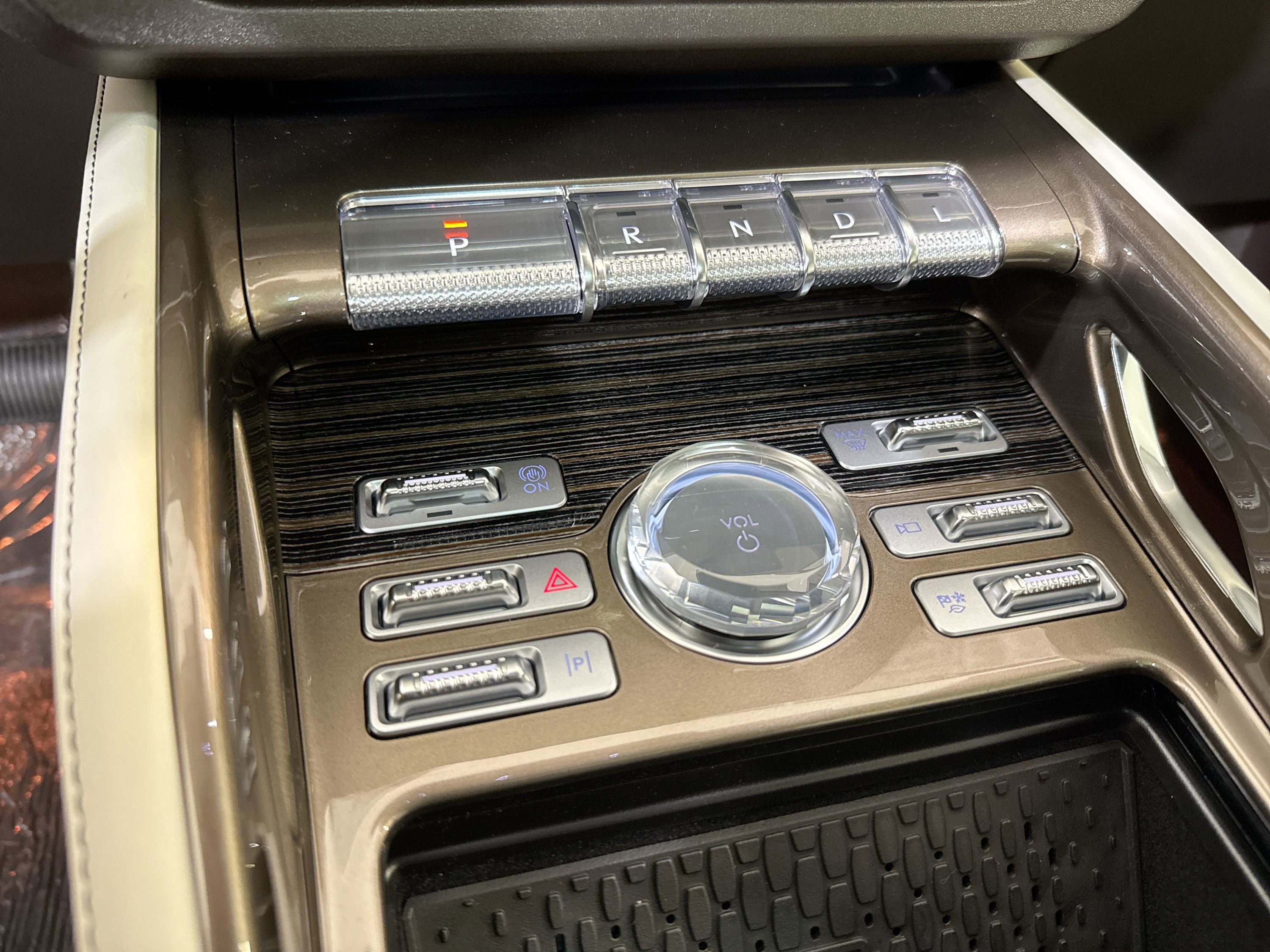 2026 Lincoln Nautilus Black Label Hybrid