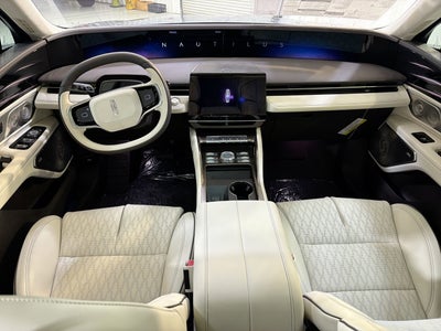 2026 Lincoln Nautilus Black Label Hybrid