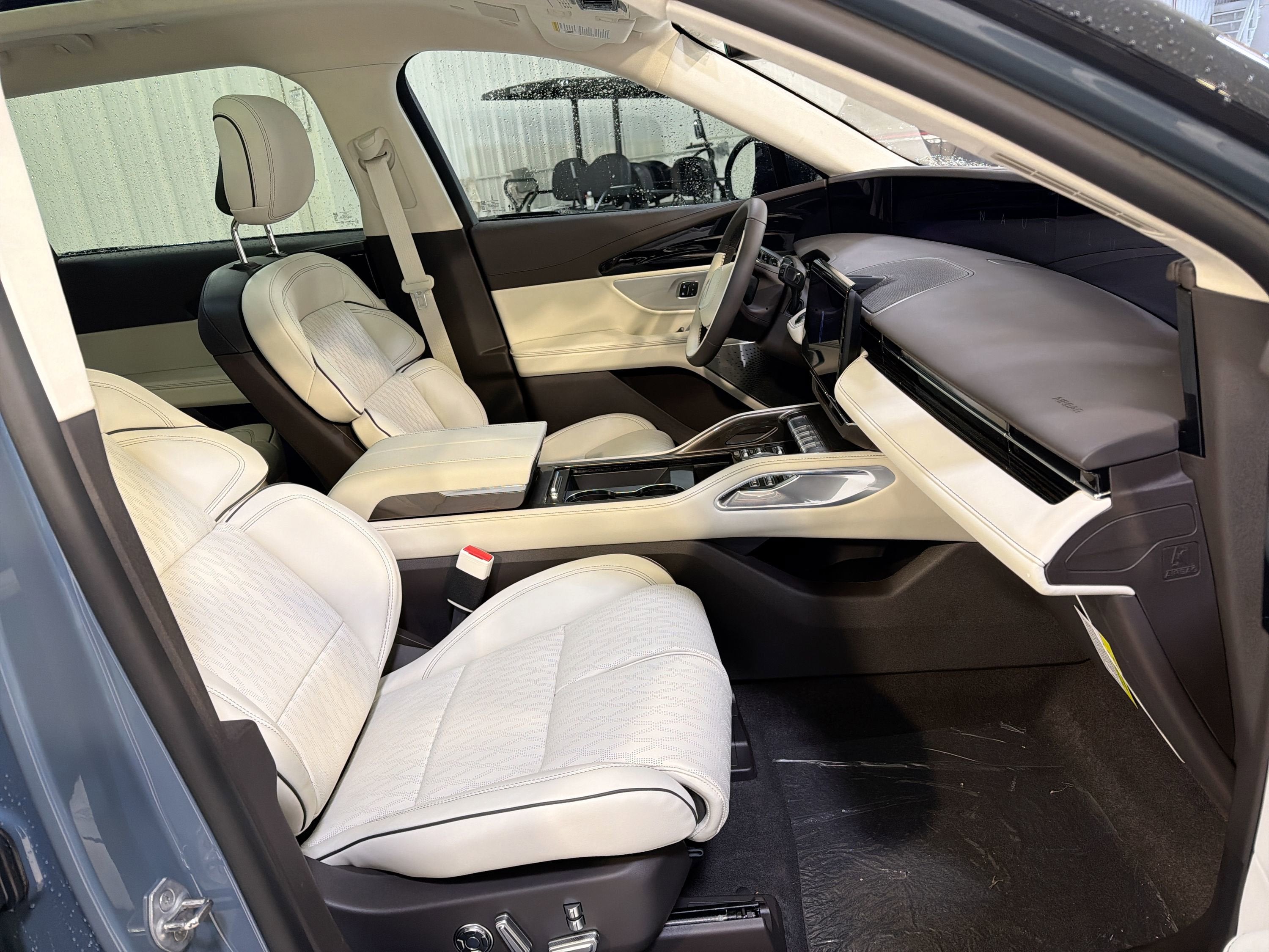 2026 Lincoln Nautilus Black Label Hybrid