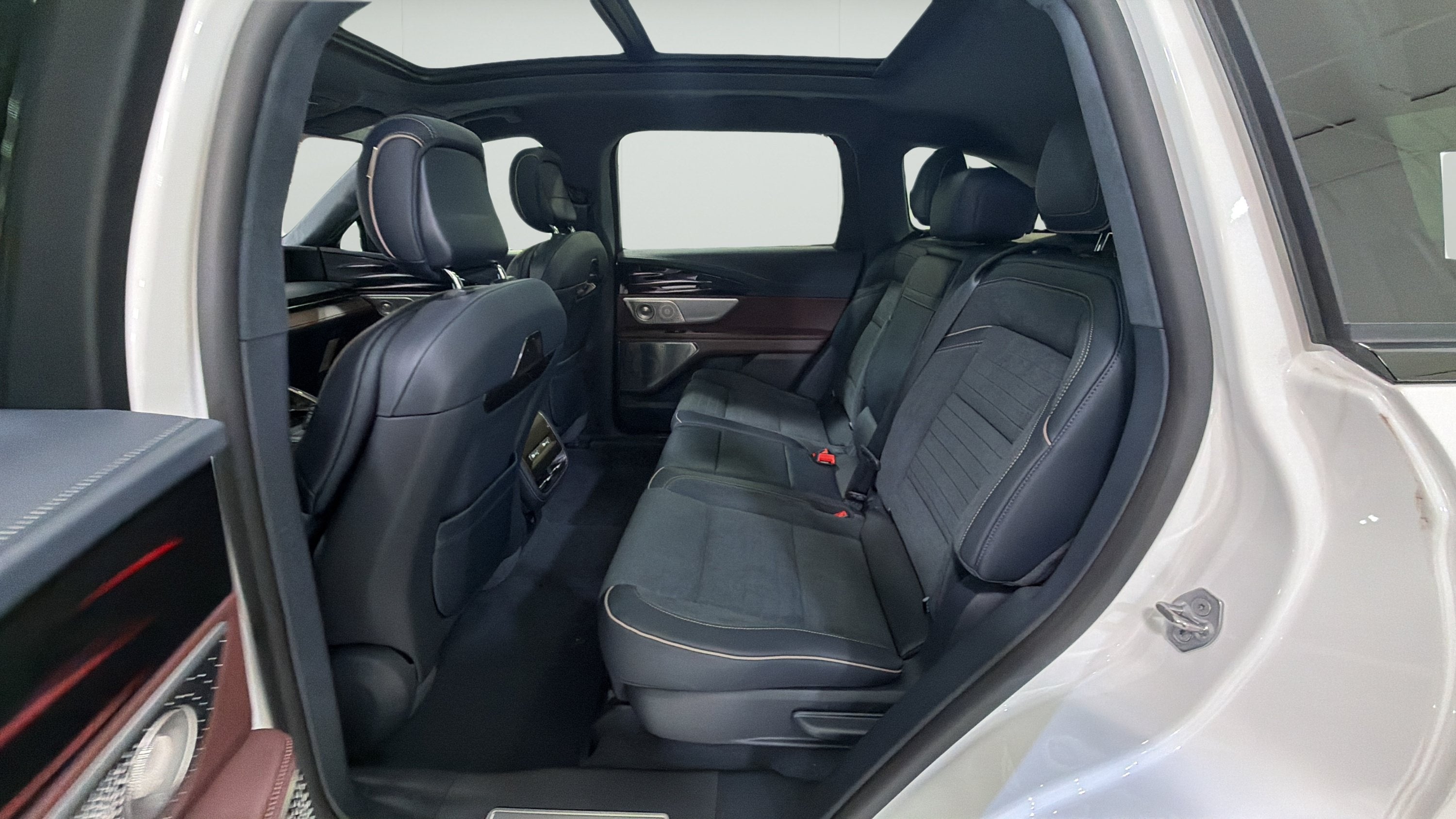 2026 Lincoln Nautilus Black Label Hybrid