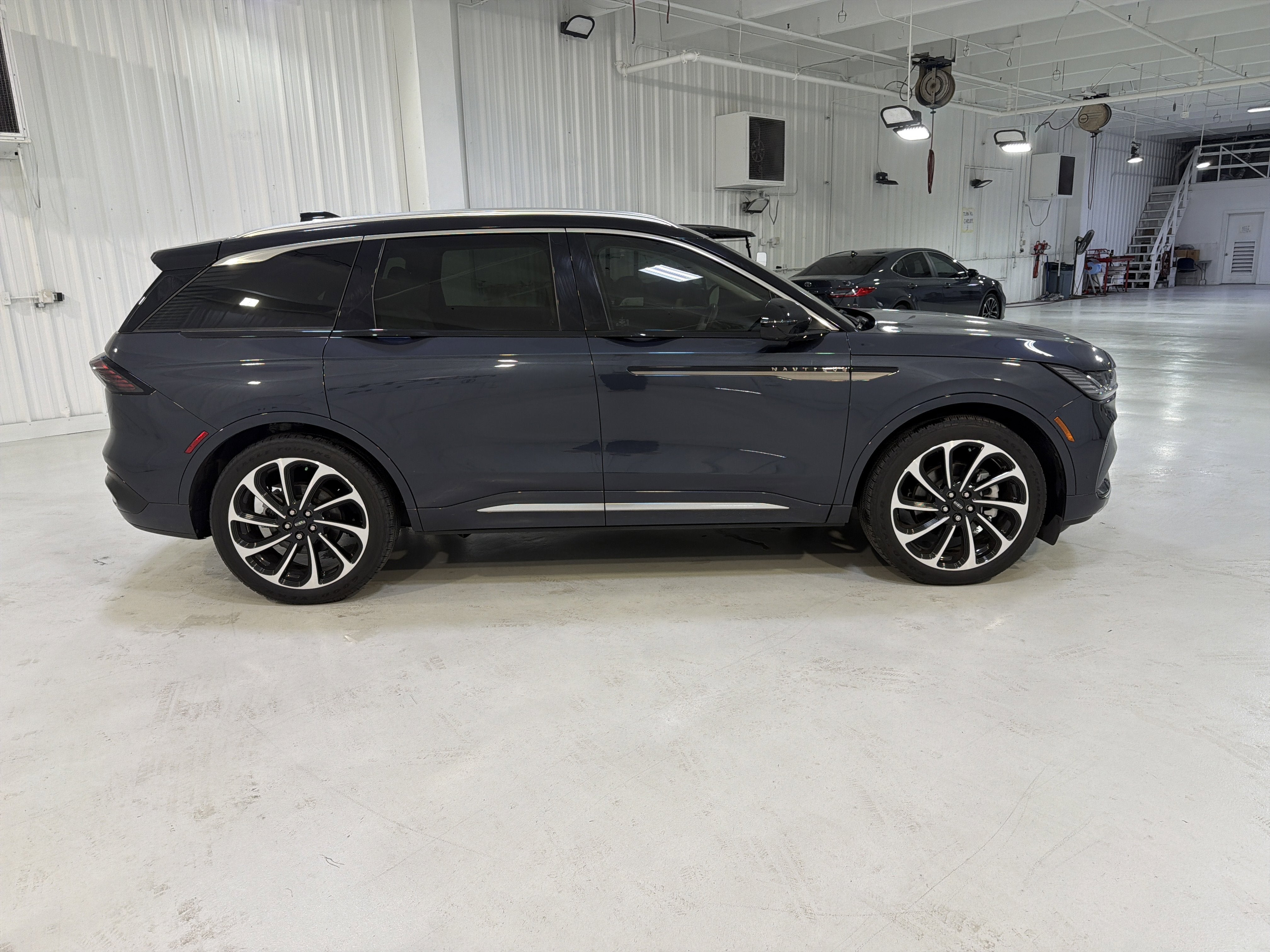 2024 Lincoln Nautilus Black Label