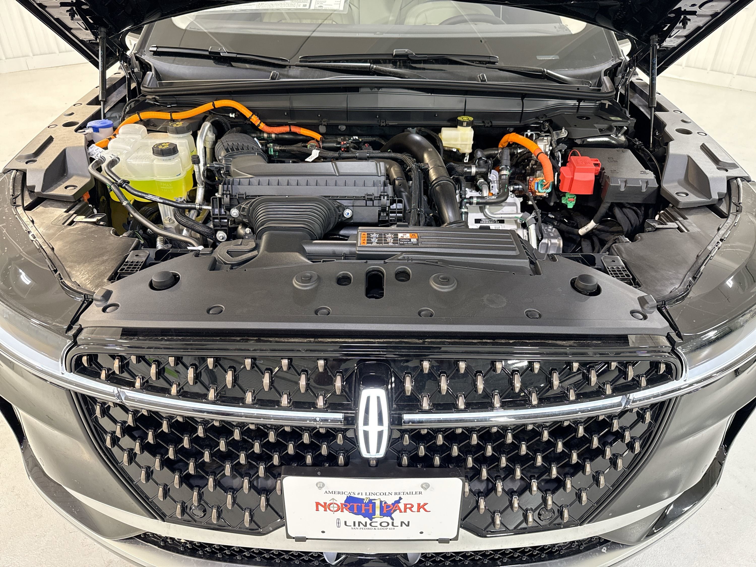 2025 Lincoln Nautilus Black Label Hybrid